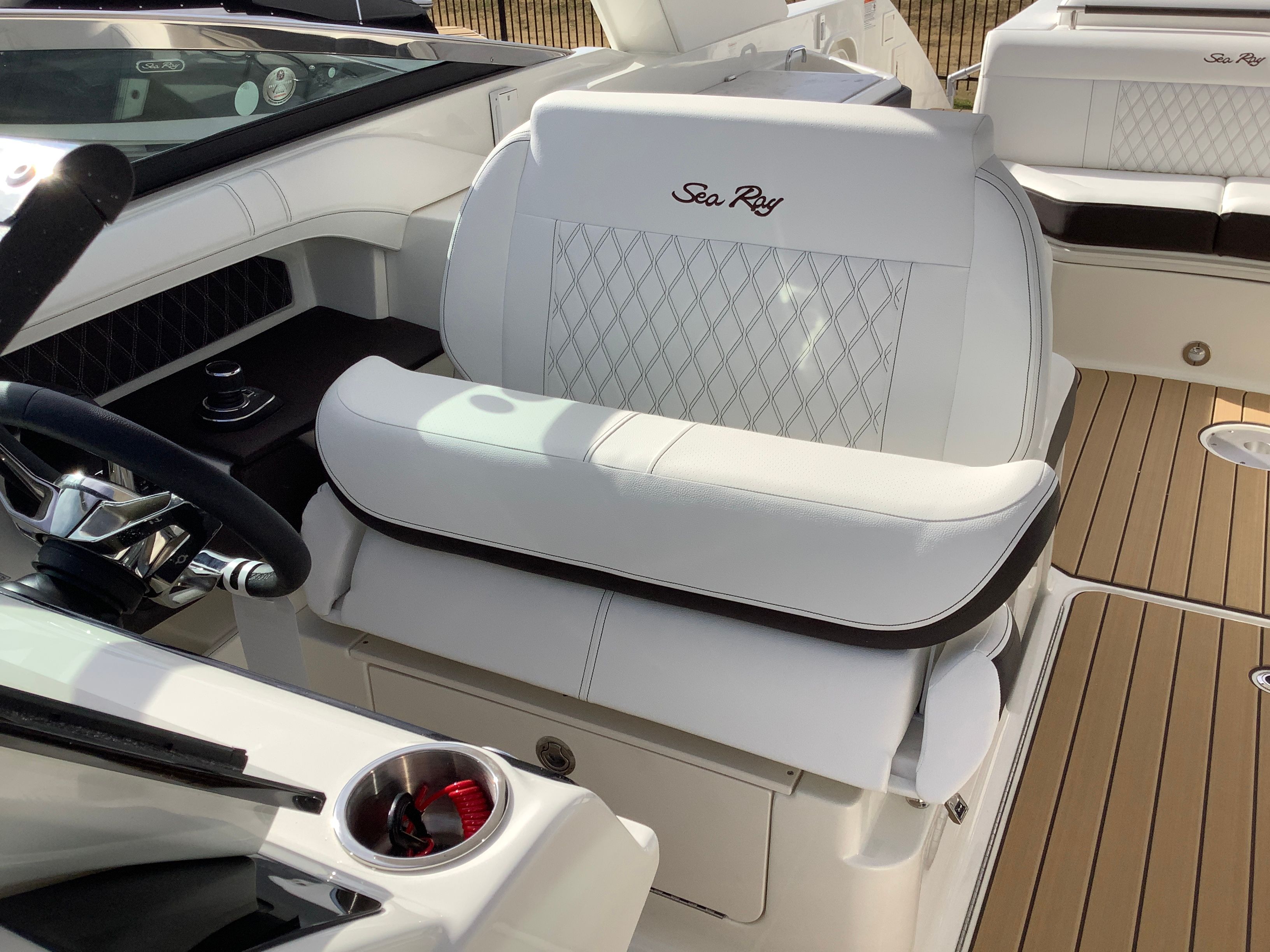 2026 Sea Ray SLX 310 Image Thumbnail #34