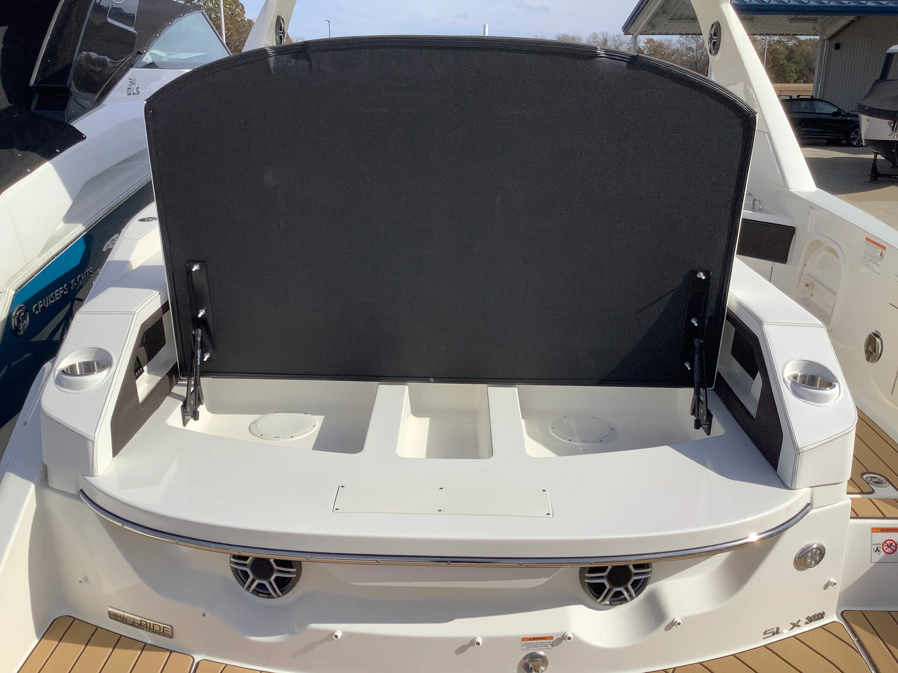 2026 Sea Ray SLX 310 Image Thumbnail #8