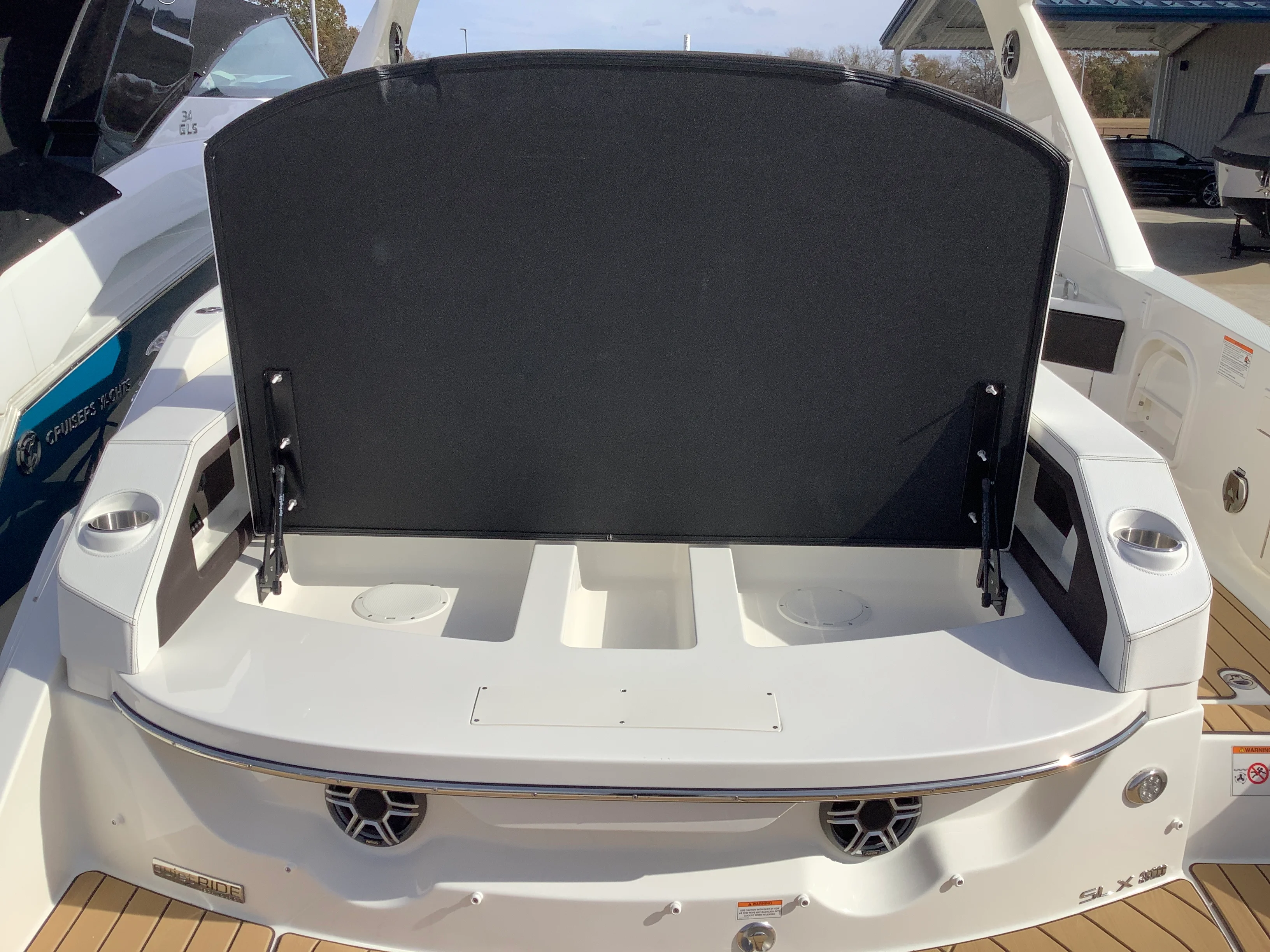 2026 Sea Ray SLX 310 Image Thumbnail #8