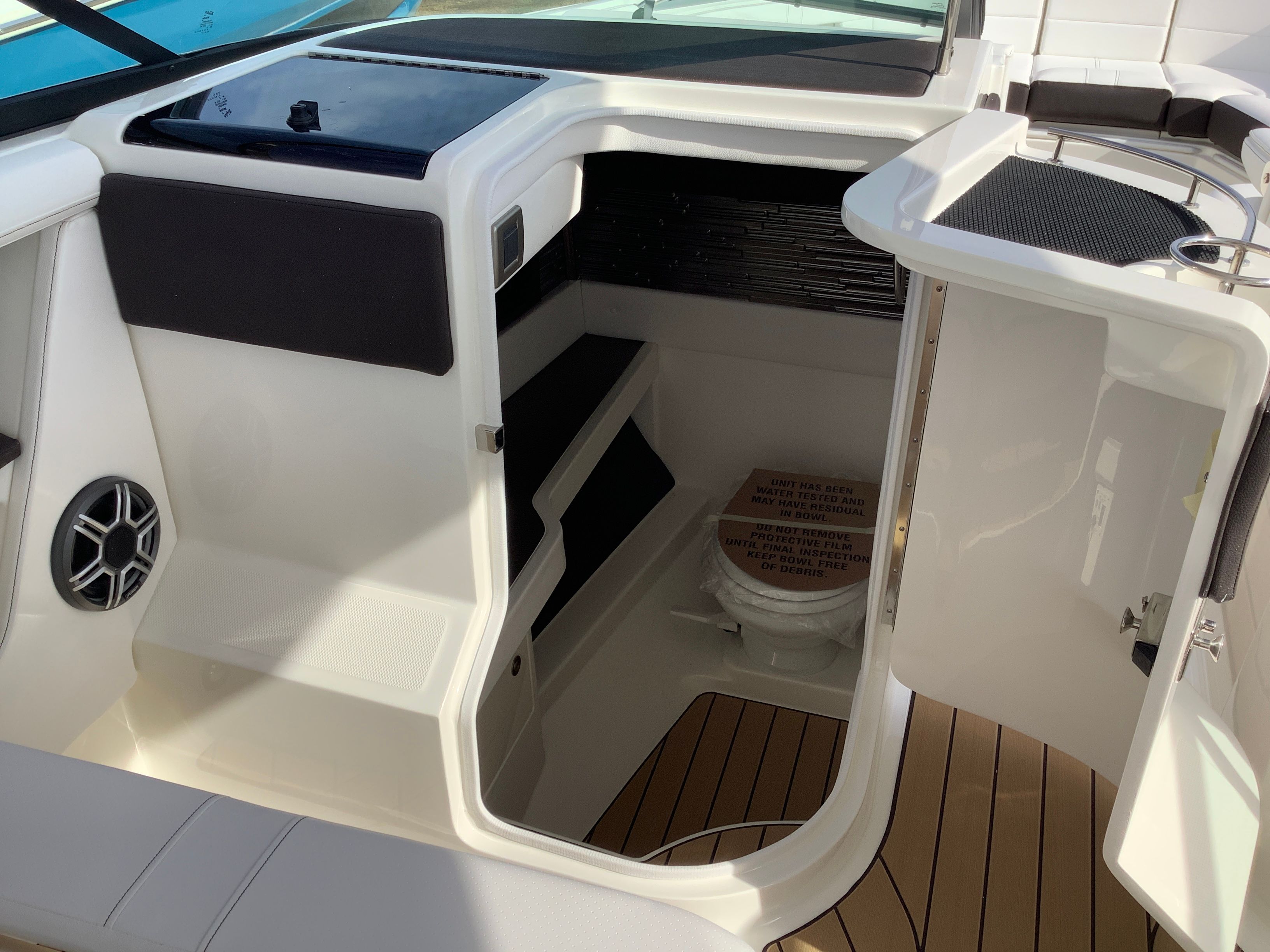 2026 Sea Ray SLX 310 Image Thumbnail #31