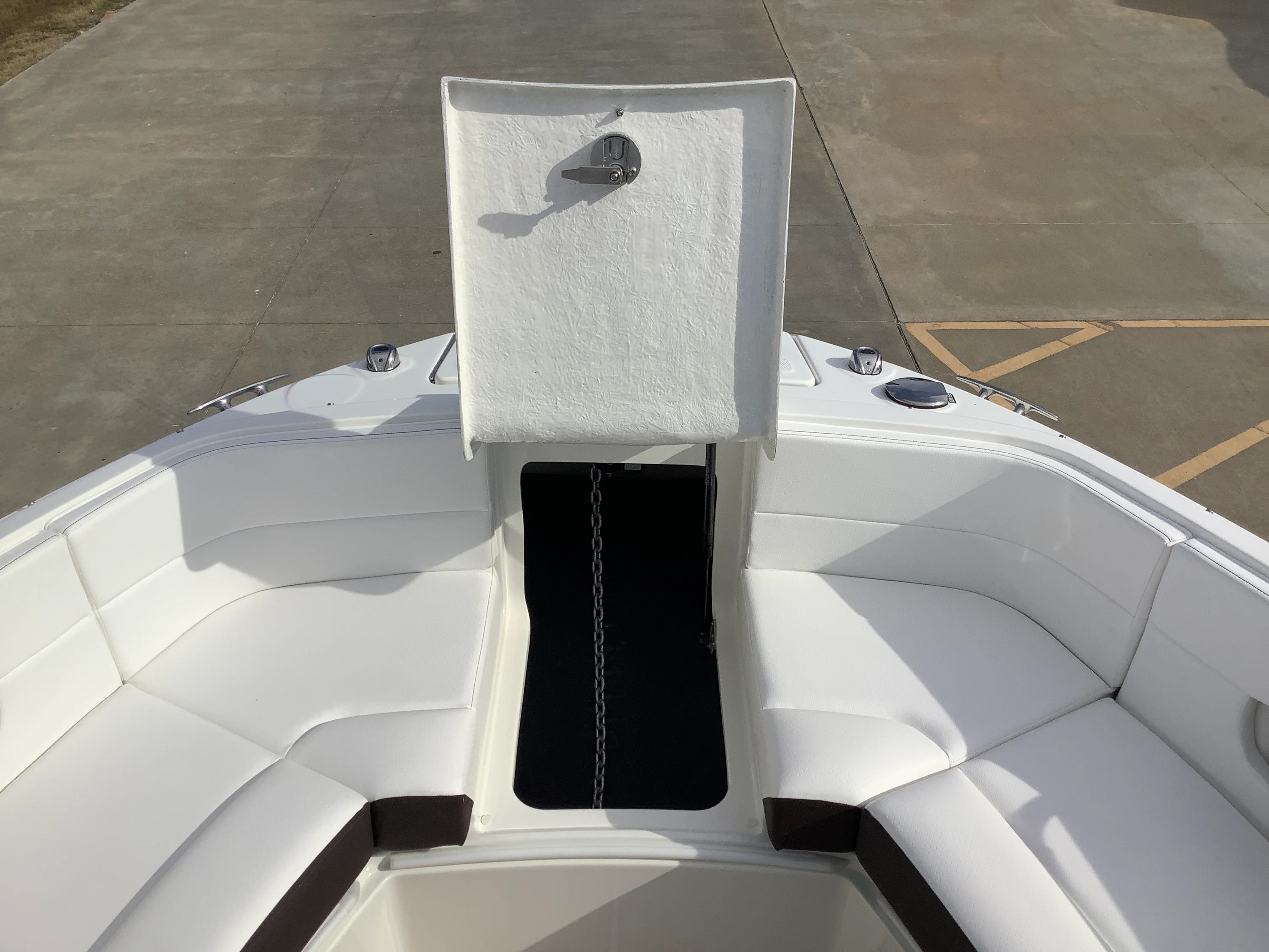 2026 Sea Ray SLX 310 Image Thumbnail #53