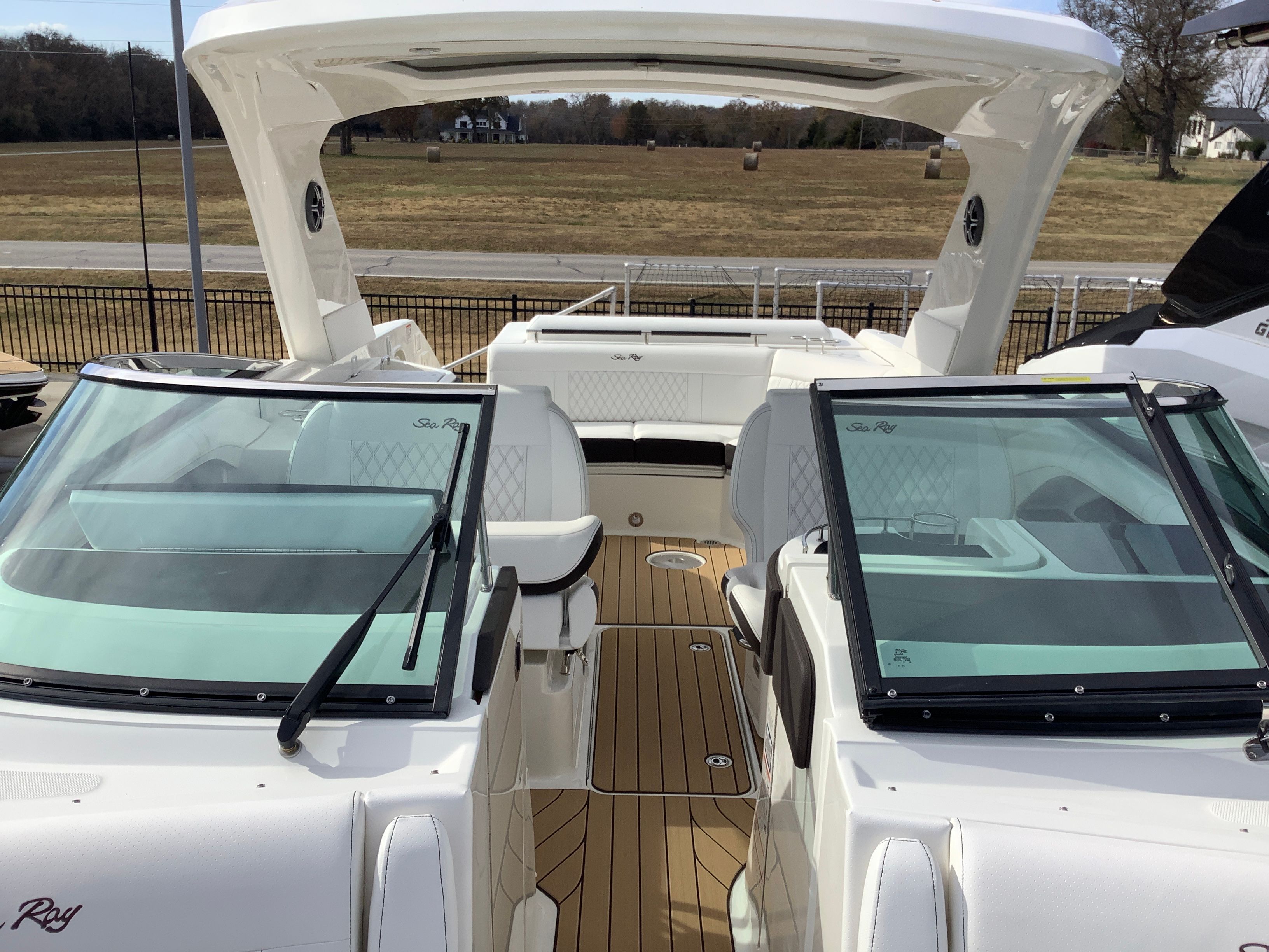 2026 Sea Ray SLX 310 Image Thumbnail #54