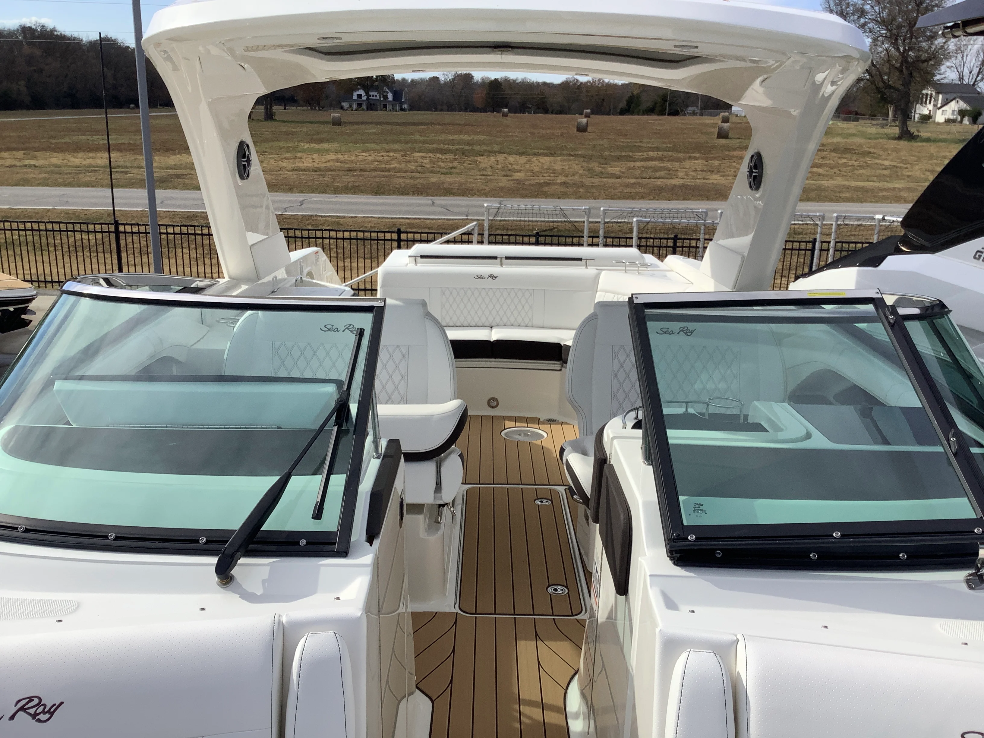 2026 Sea Ray SLX 310 Image Thumbnail #54