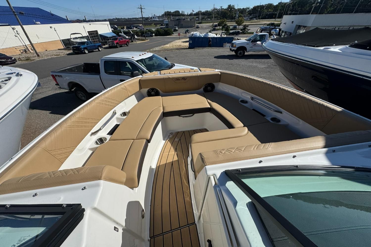 2026 Sea Ray SDX 230 Outboard Image Thumbnail #23