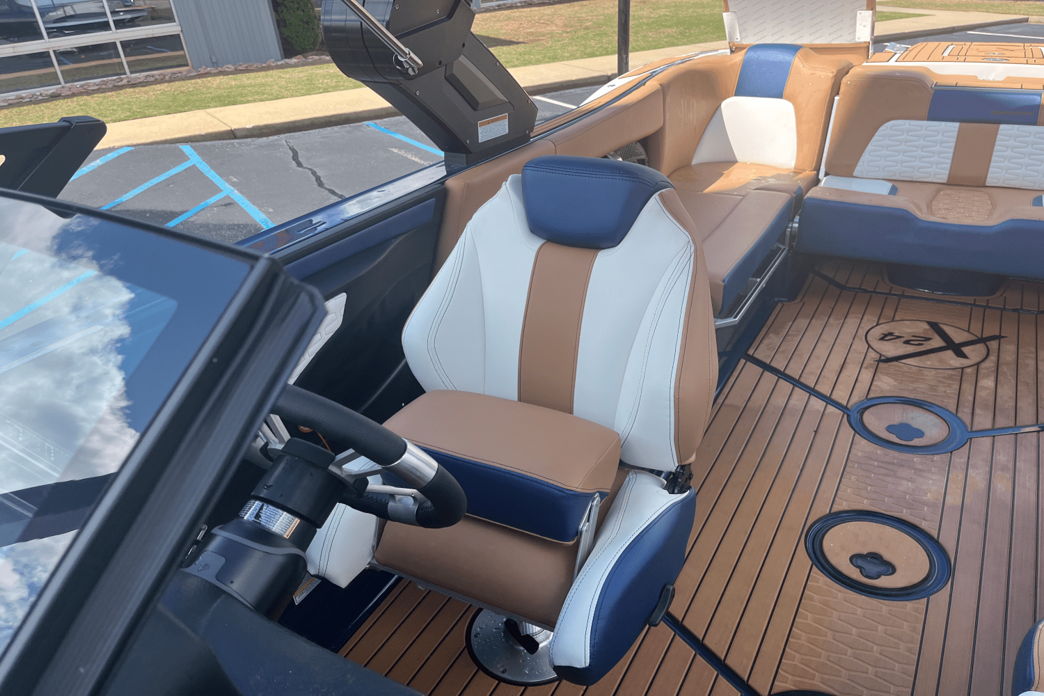 2024 Mastercraft X24 Image Thumbnail #17