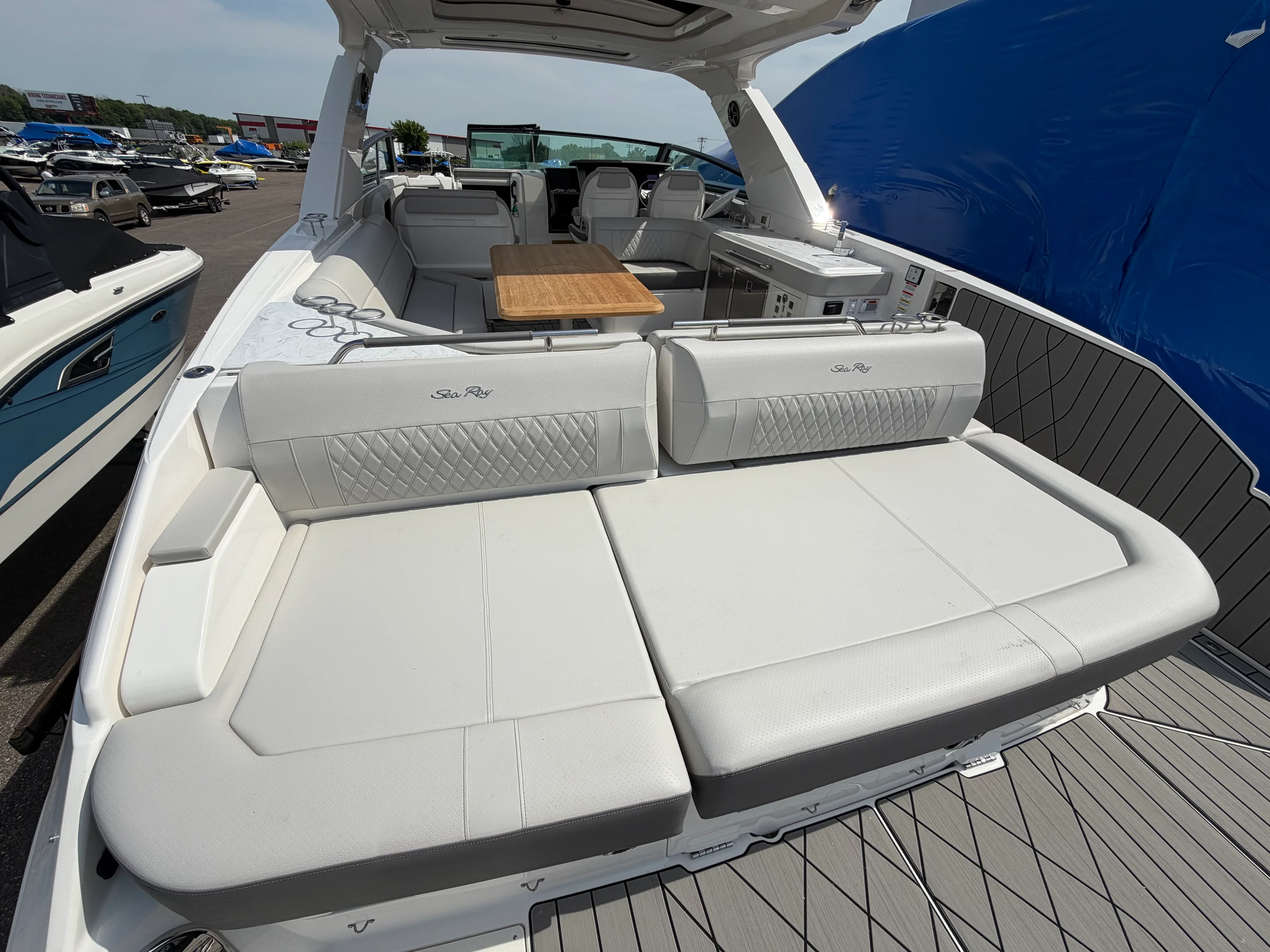 2026 Sea Ray SLX 400 Image Thumbnail #10