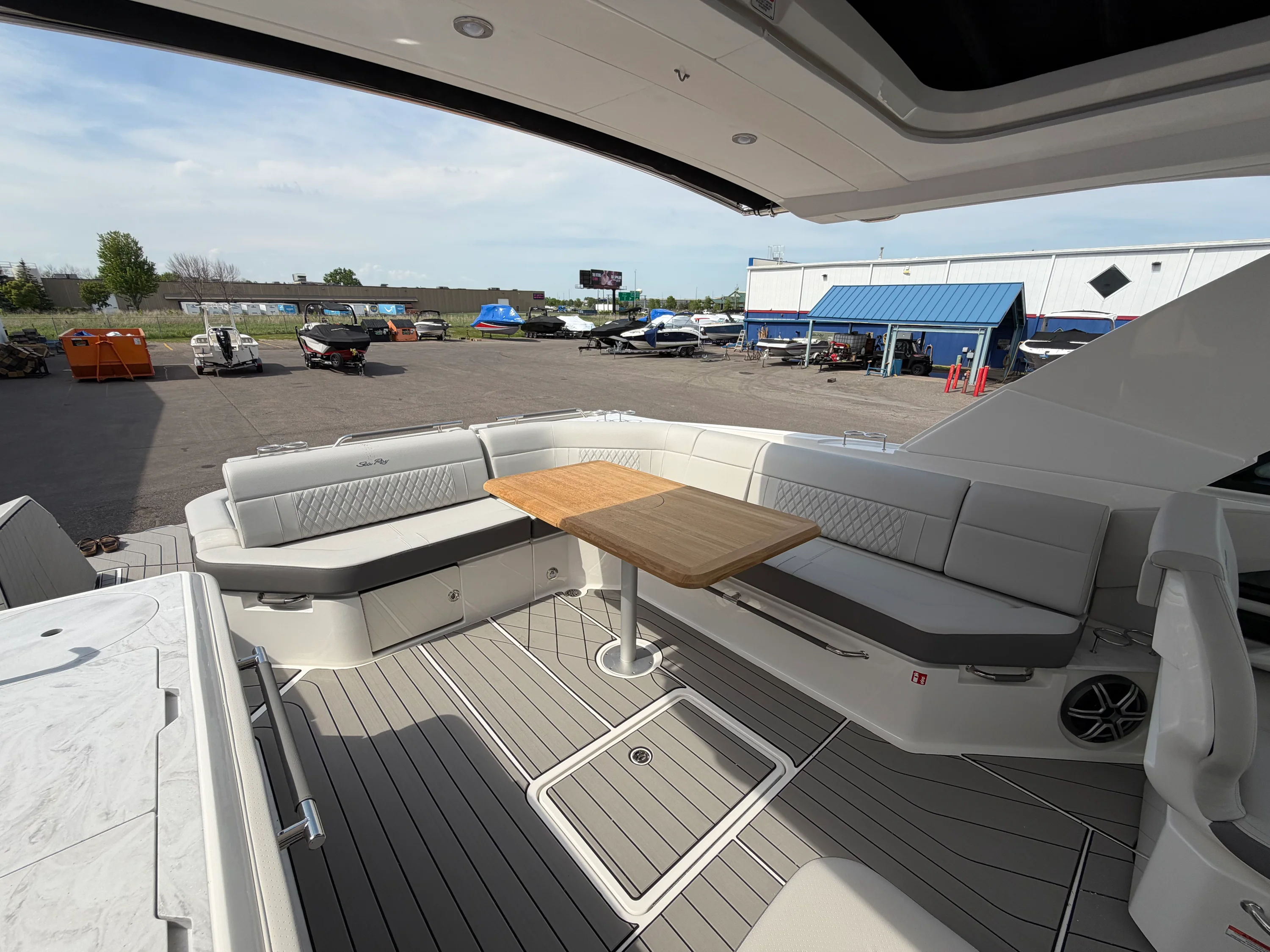 2026 Sea Ray SLX 400 Image Thumbnail #16