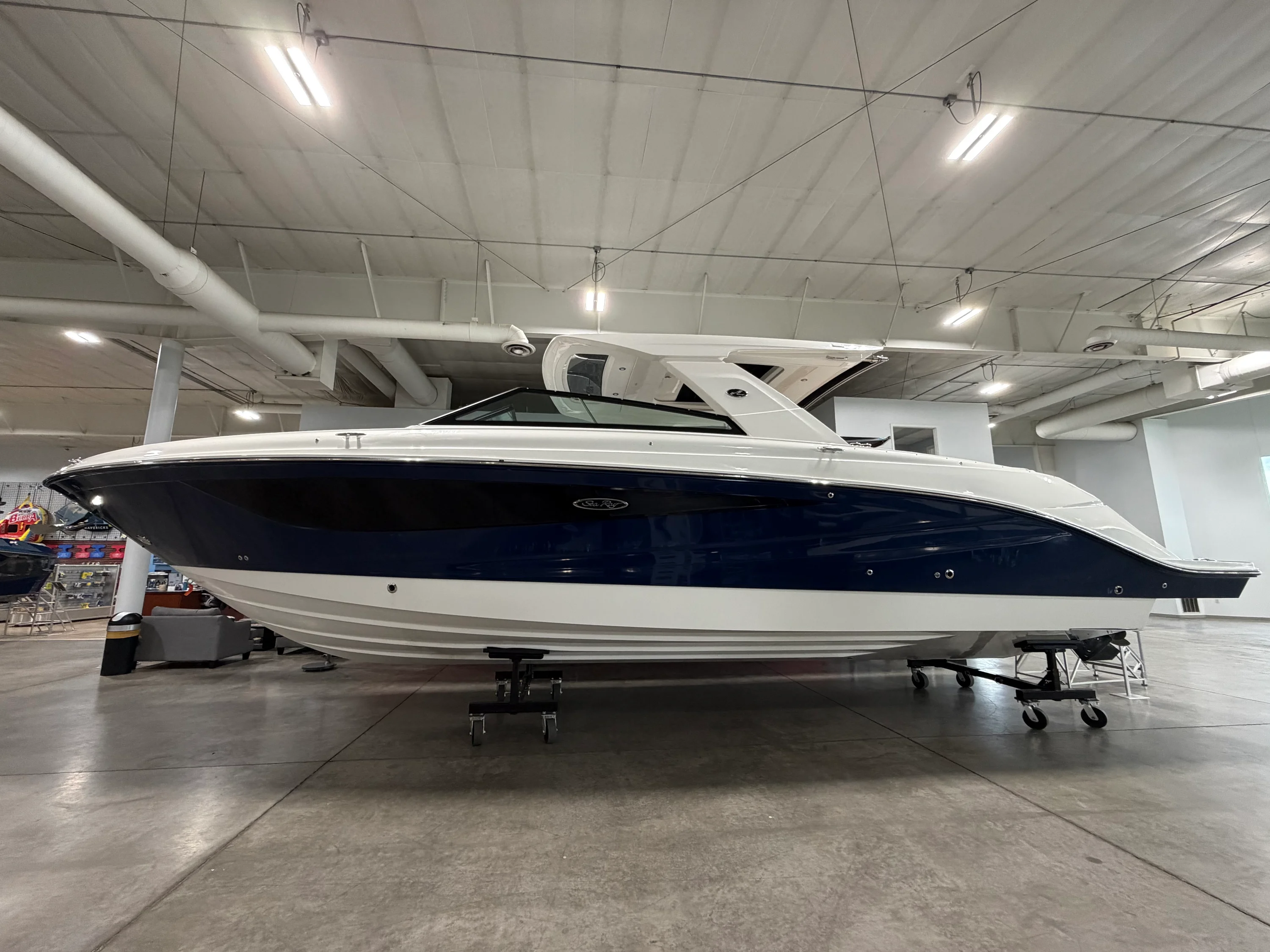 2026 Sea Ray SLX 400 Image Thumbnail #4