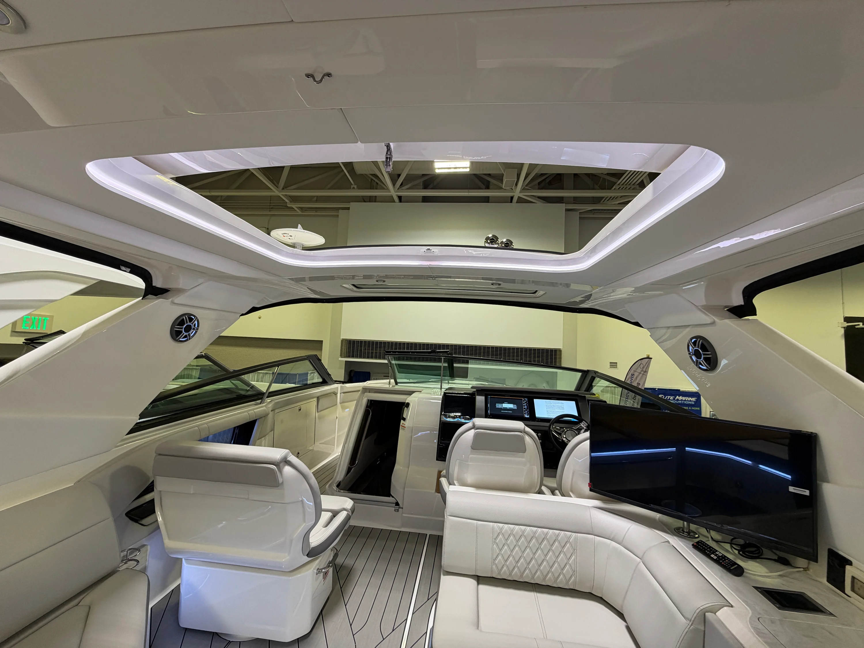 2026 Sea Ray SLX 400 Image Thumbnail #18