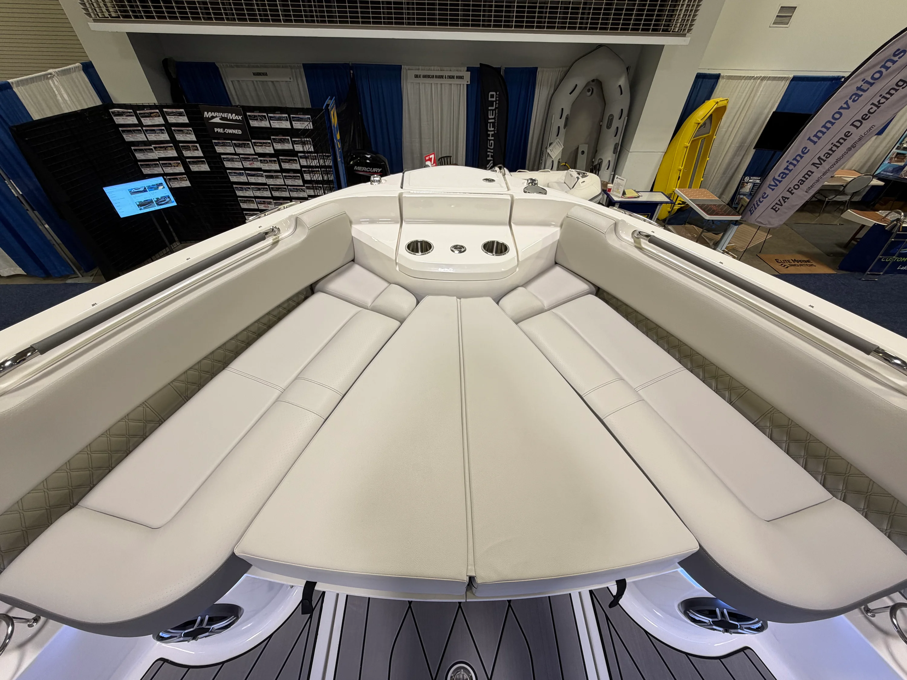 2026 Sea Ray SLX 400 Image Thumbnail #44