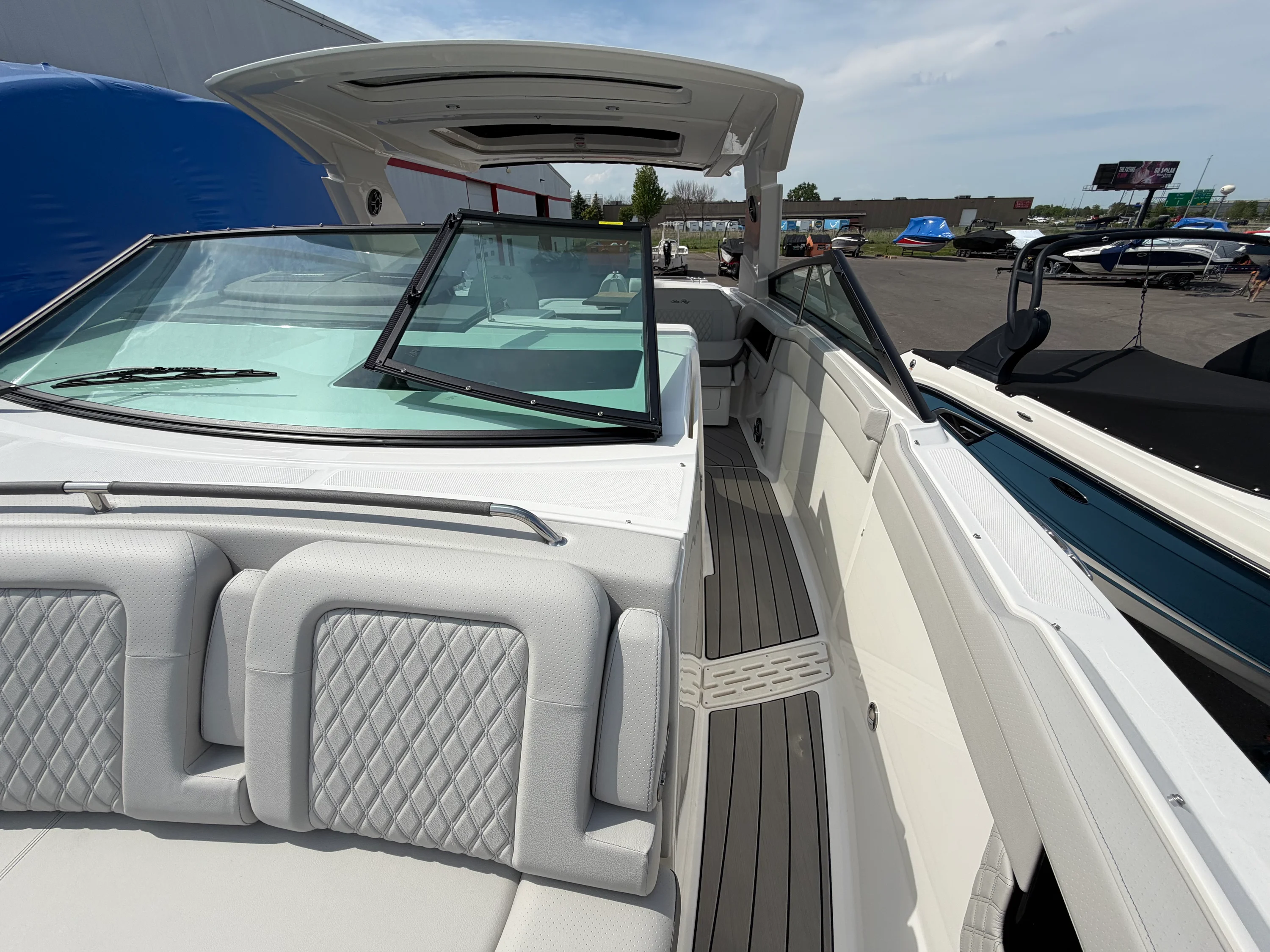 2026 Sea Ray SLX 400 Image Thumbnail #45