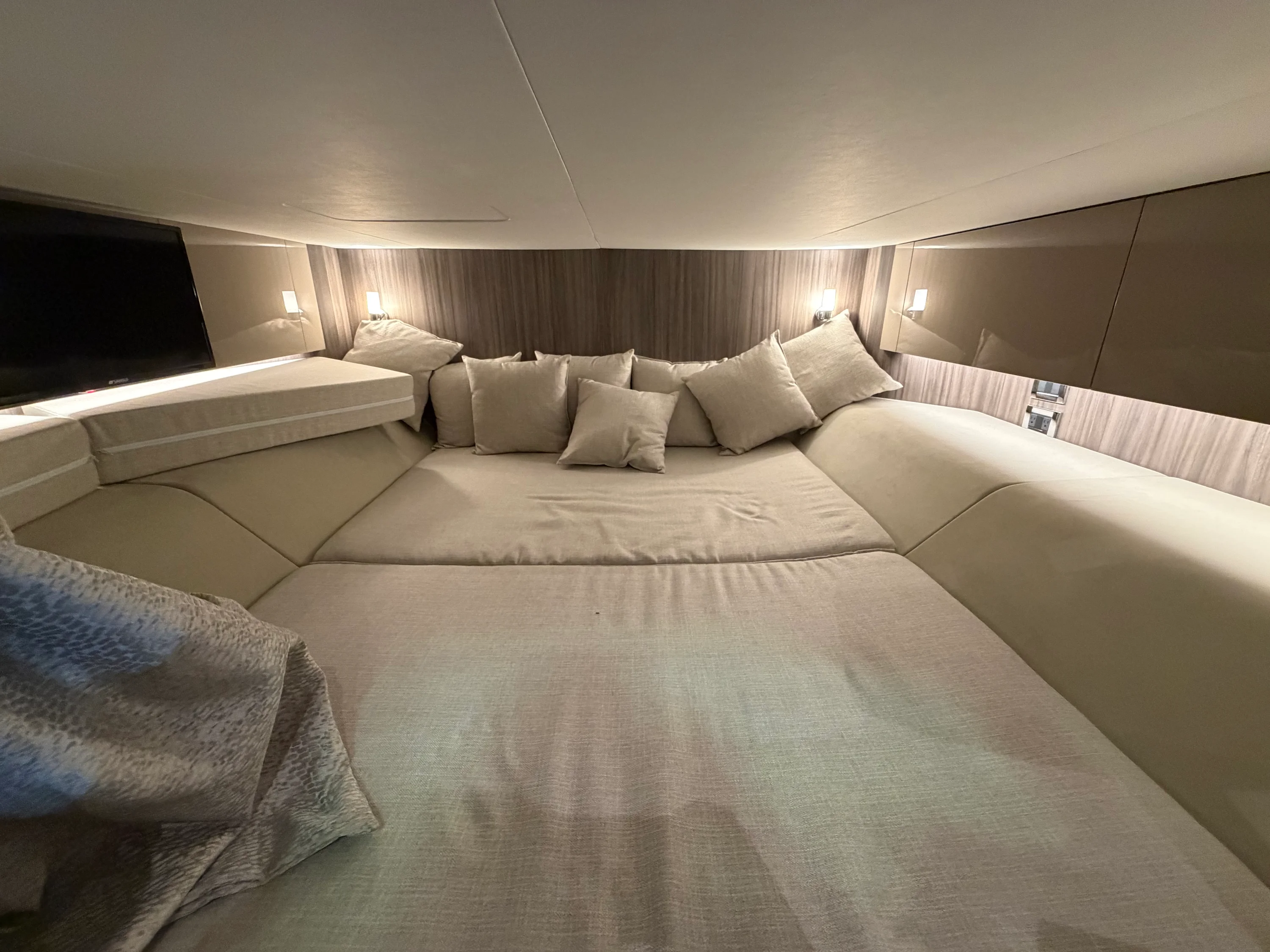 2026 Sea Ray SLX 400 Image Thumbnail #36