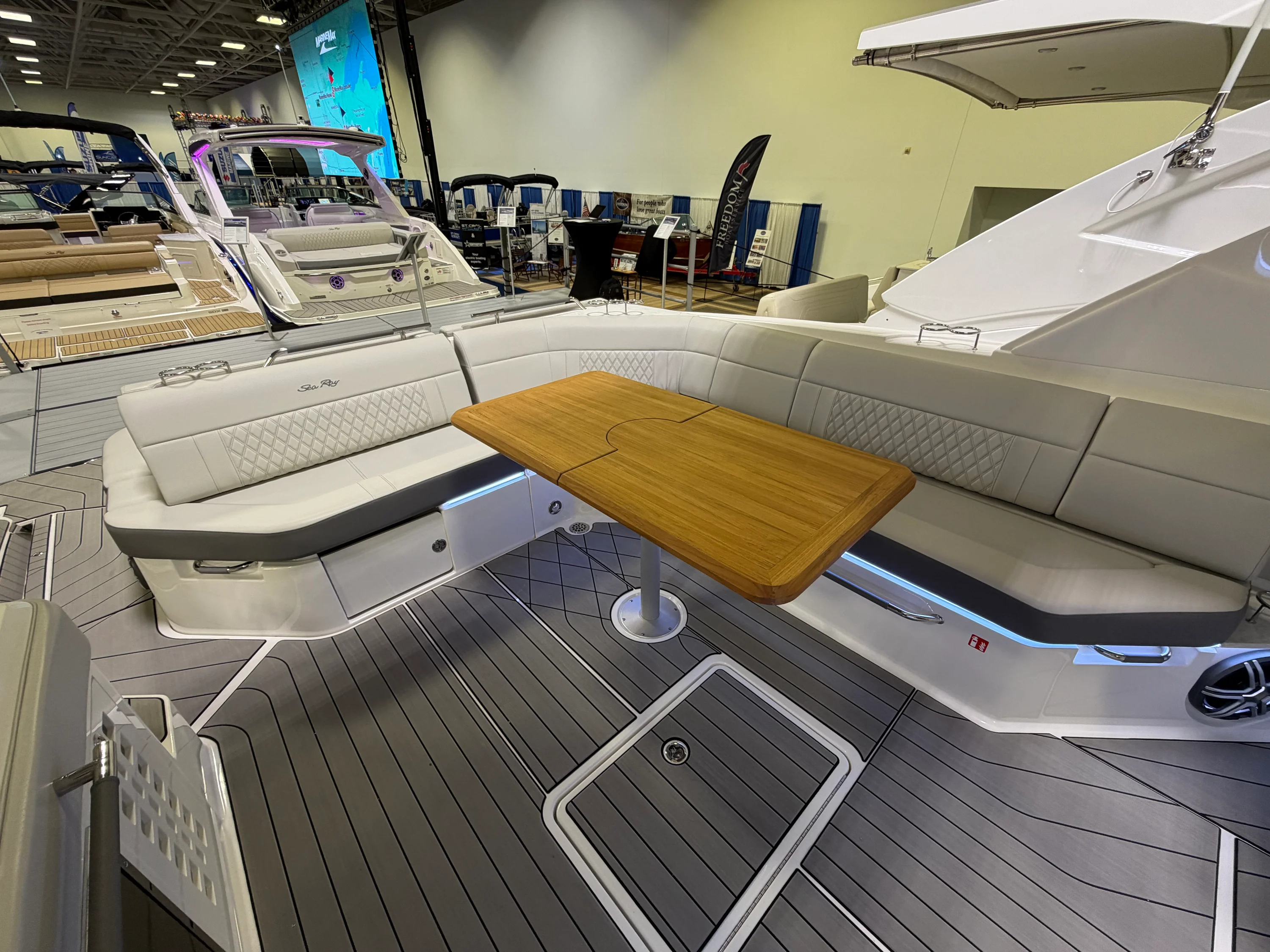 2026 Sea Ray SLX 400 Image Thumbnail #12