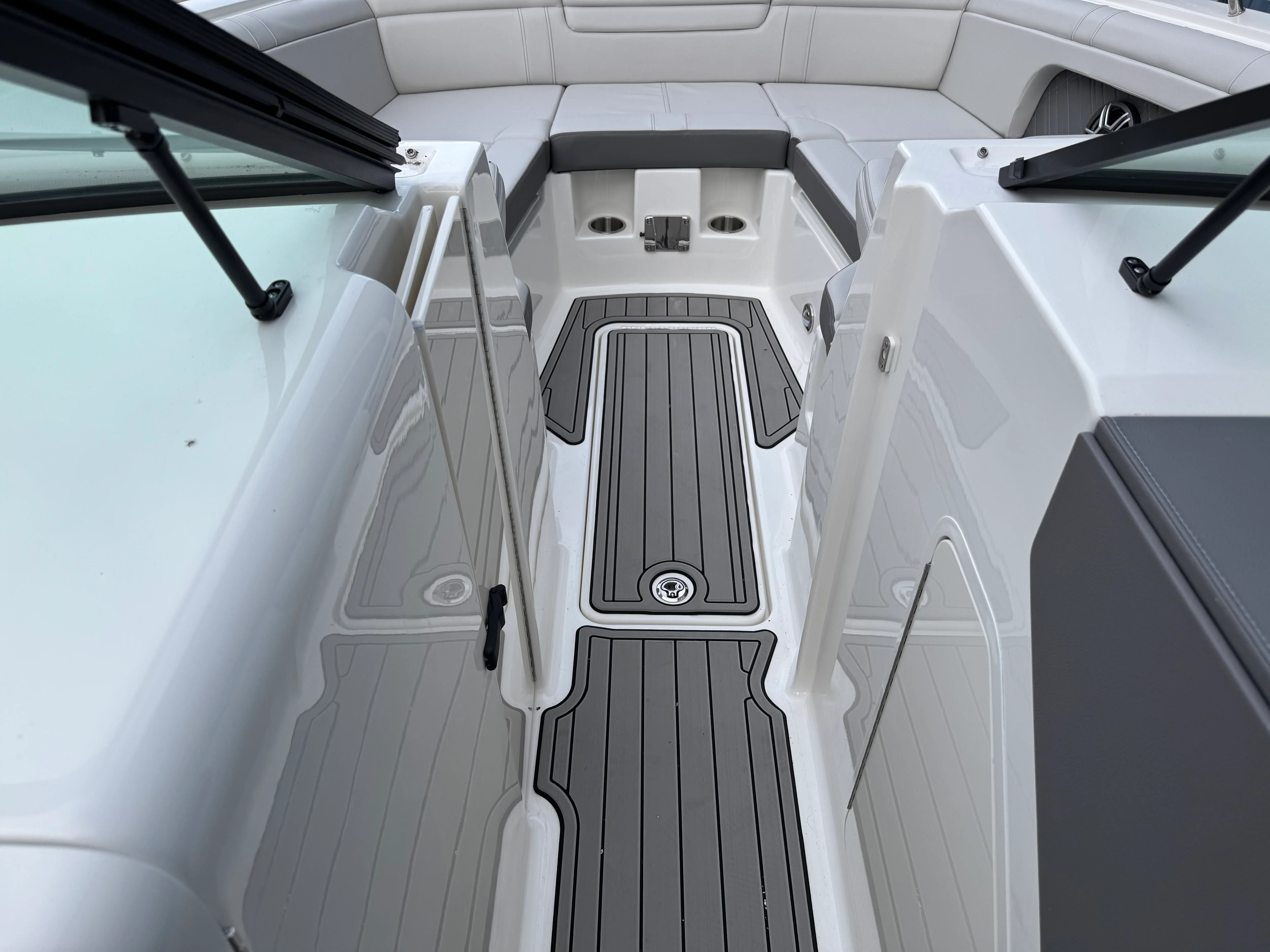 2026 Sea Ray SDX 290 Image Thumbnail #46