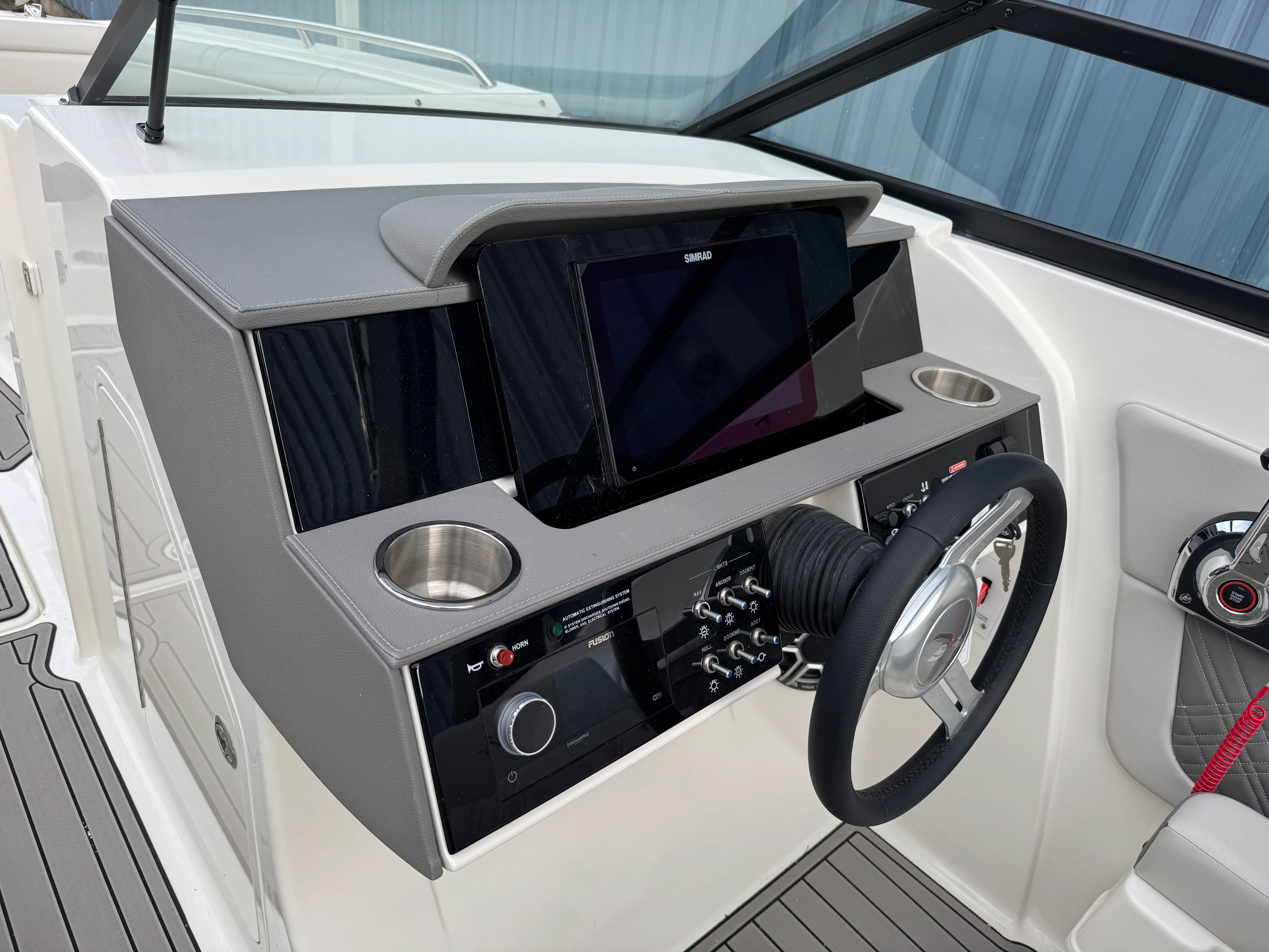 2026 Sea Ray SDX 290 Image Thumbnail #44