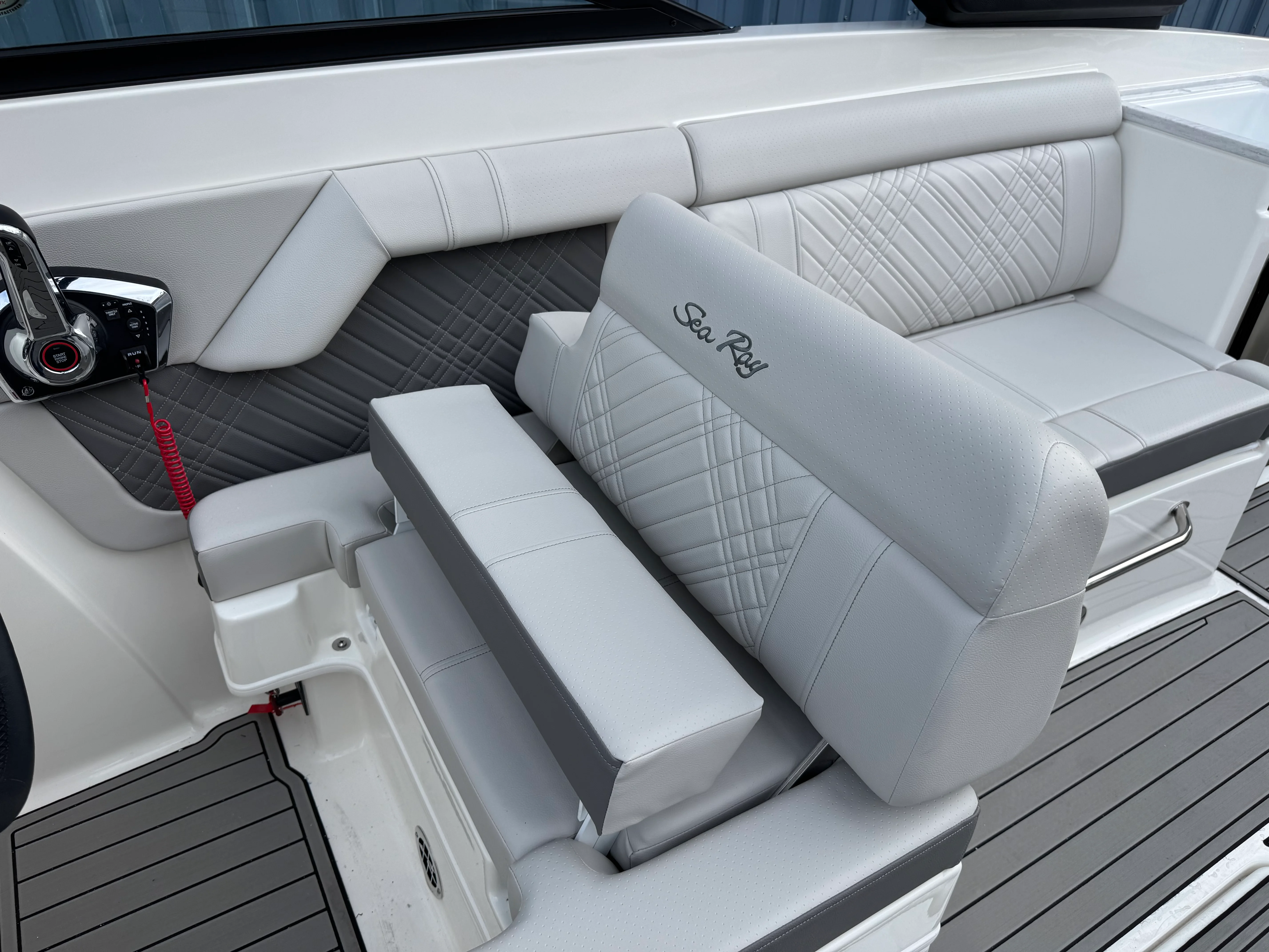 2026 Sea Ray SDX 290 Image Thumbnail #45