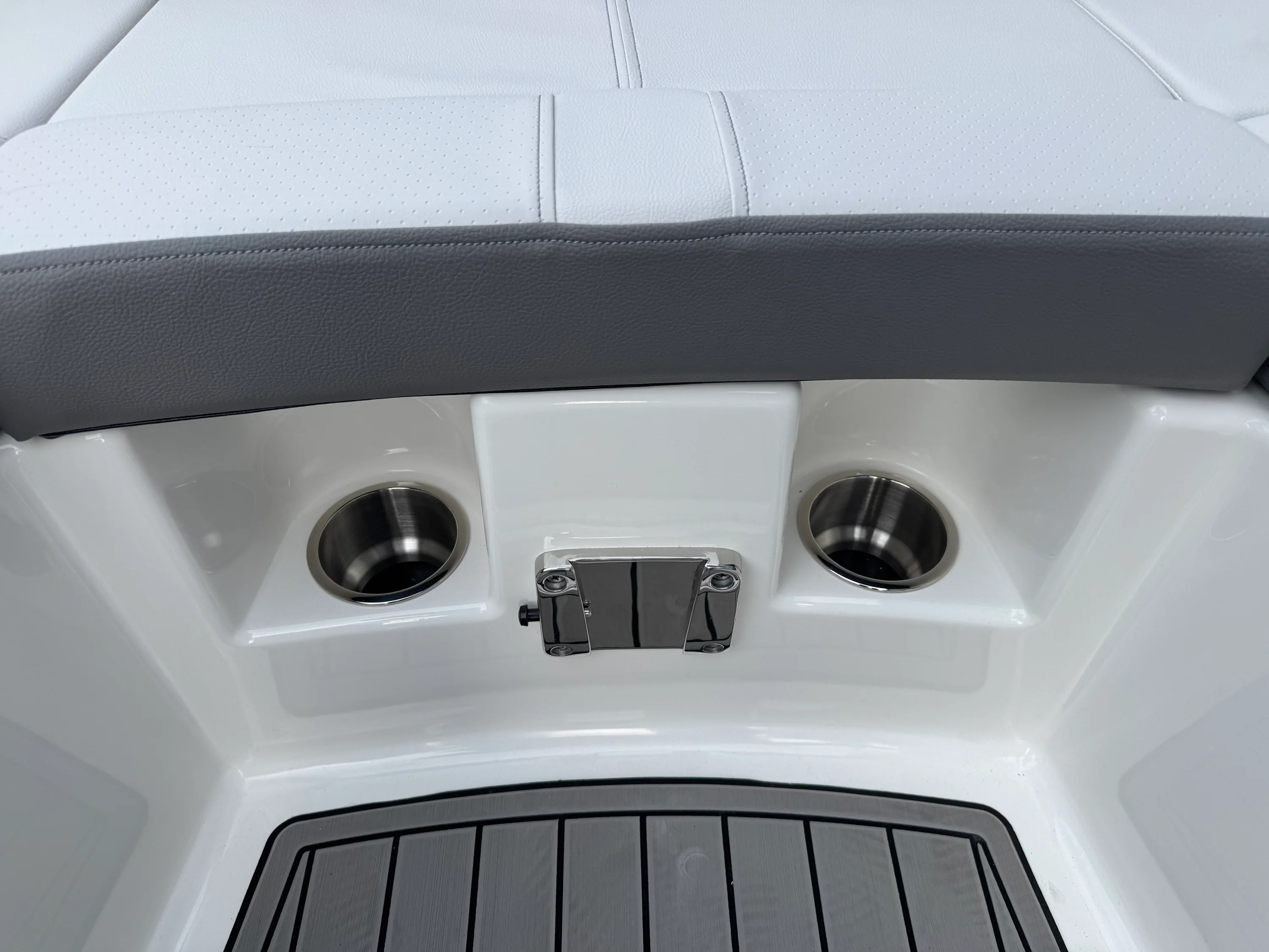 2026 Sea Ray SDX 290 Image Thumbnail #49