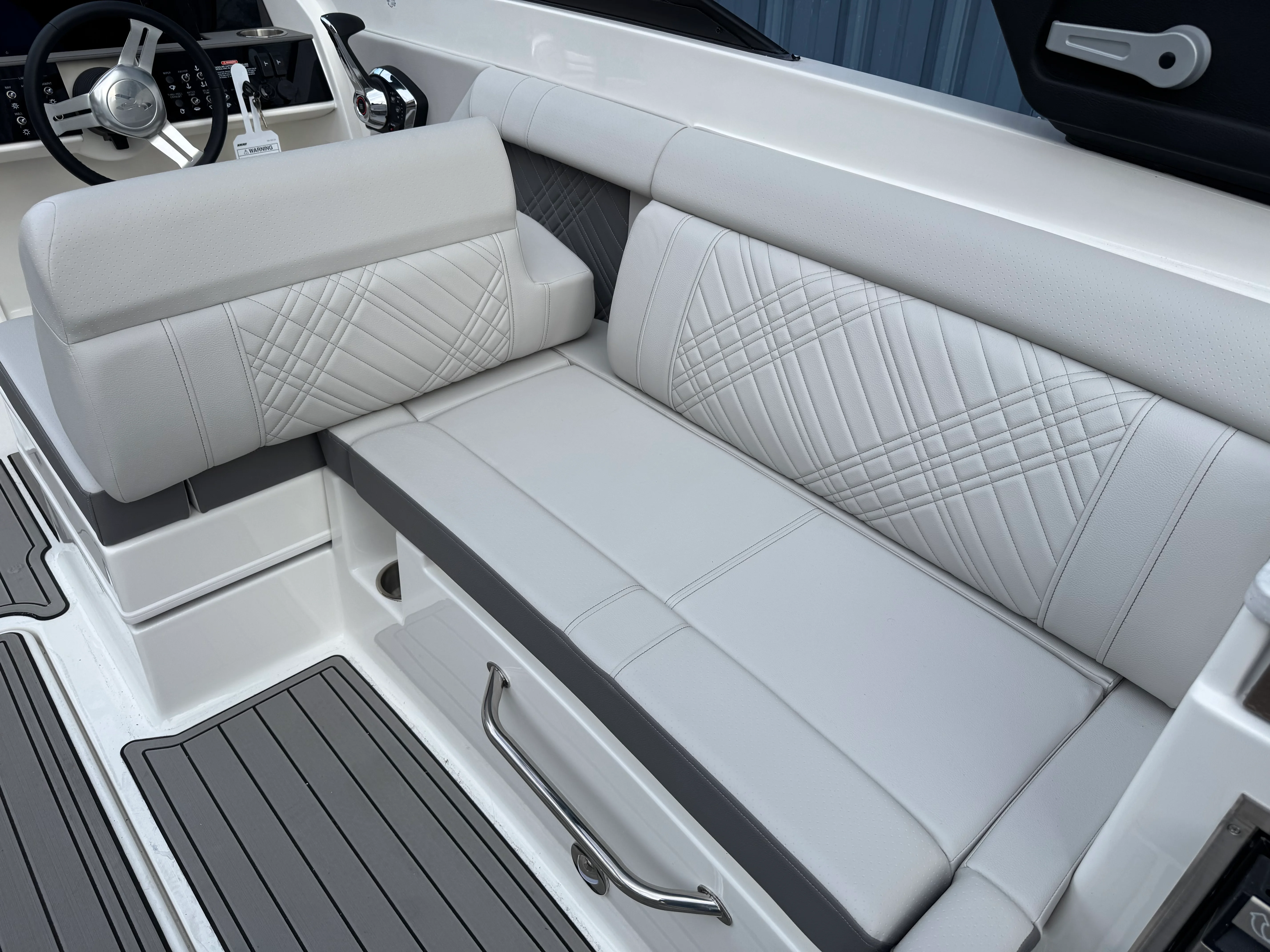 2026 Sea Ray SDX 290 Image Thumbnail #38