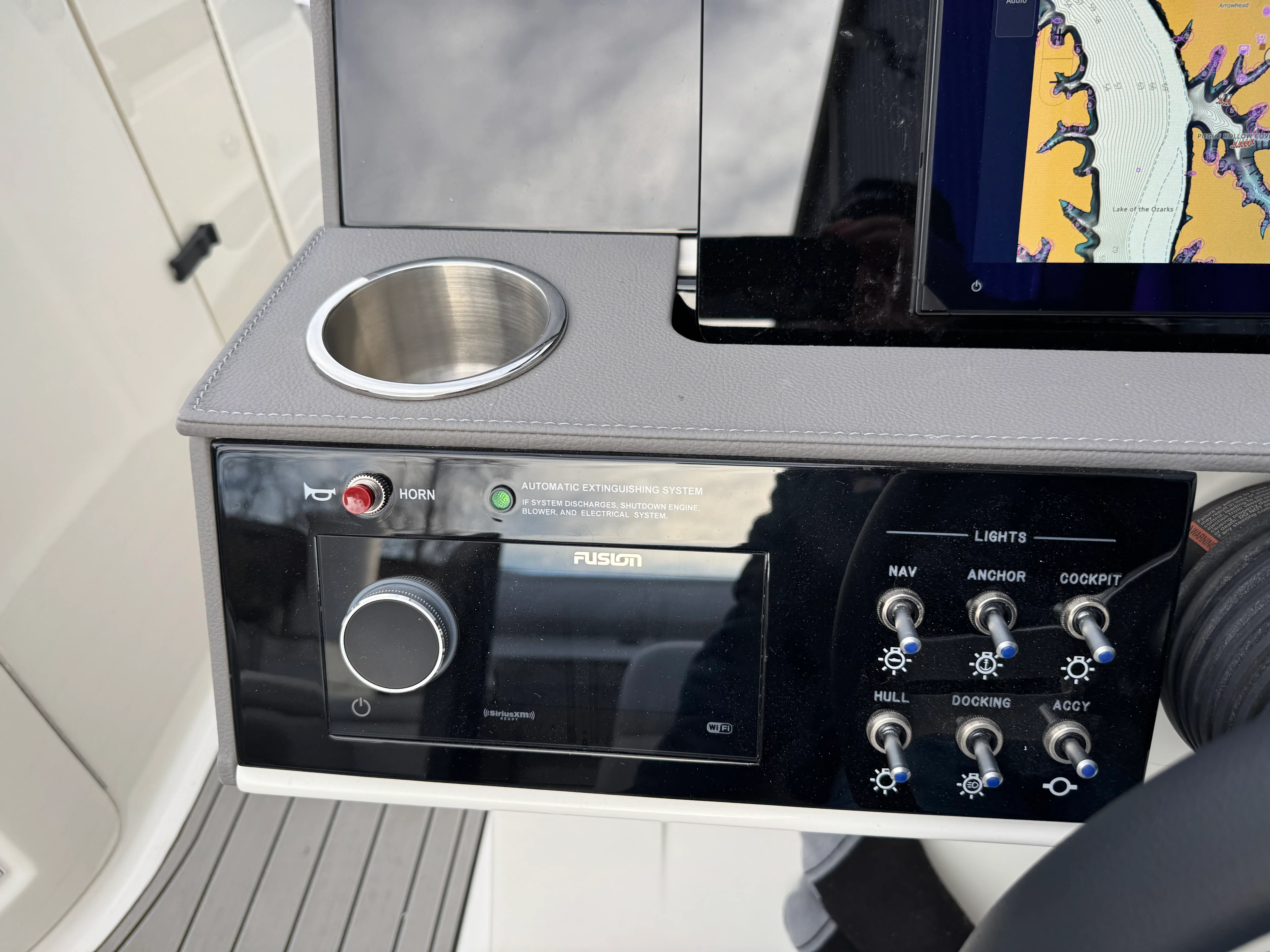 2026 Sea Ray SDX 290 Image Thumbnail #59