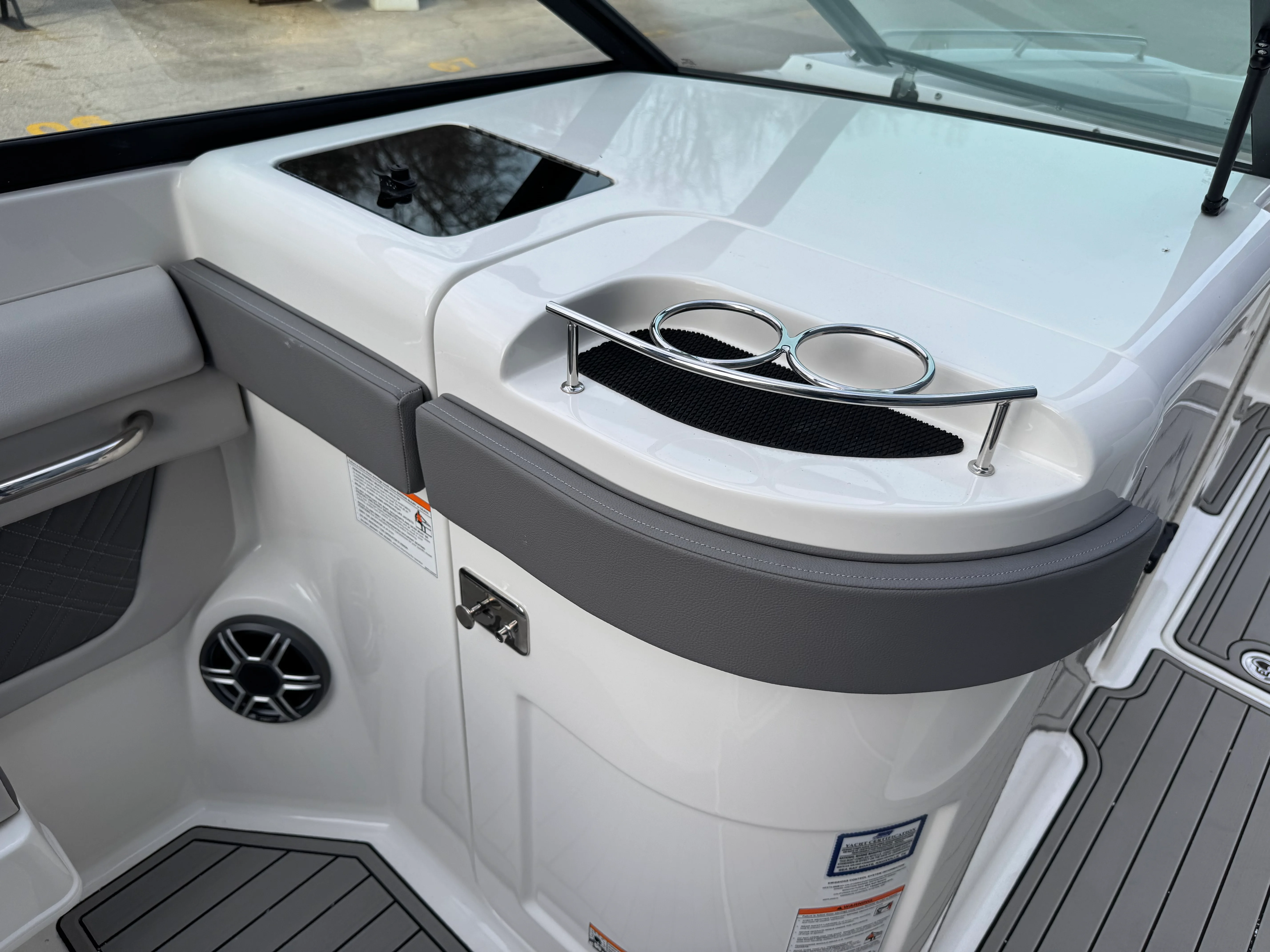 2026 Sea Ray SDX 290 Image Thumbnail #42