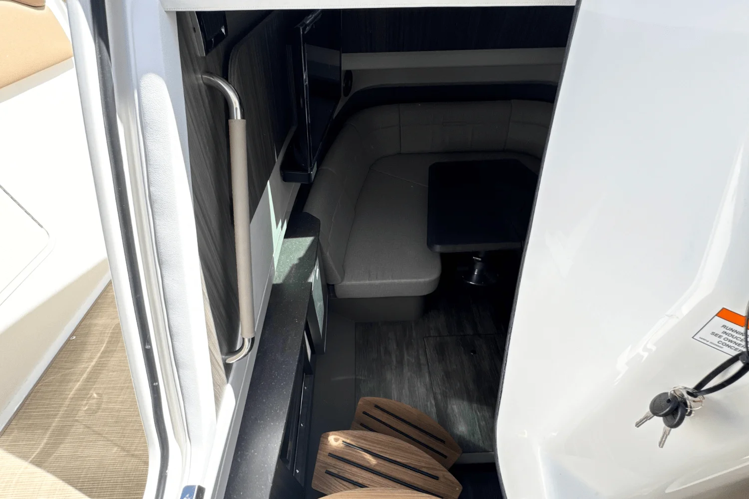 2026 Sea Ray SLX 400 Outboard Image Thumbnail #37