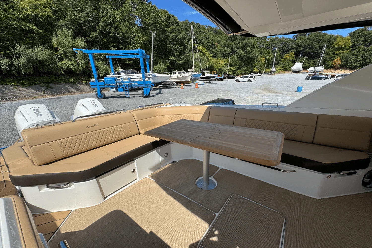 2026 Sea Ray SLX 400 Outboard Image Thumbnail #9