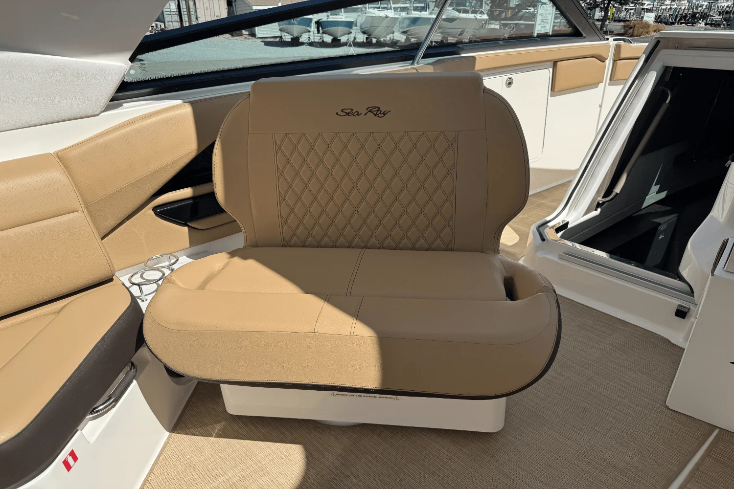 2026 Sea Ray SLX 400 Outboard Image Thumbnail #33