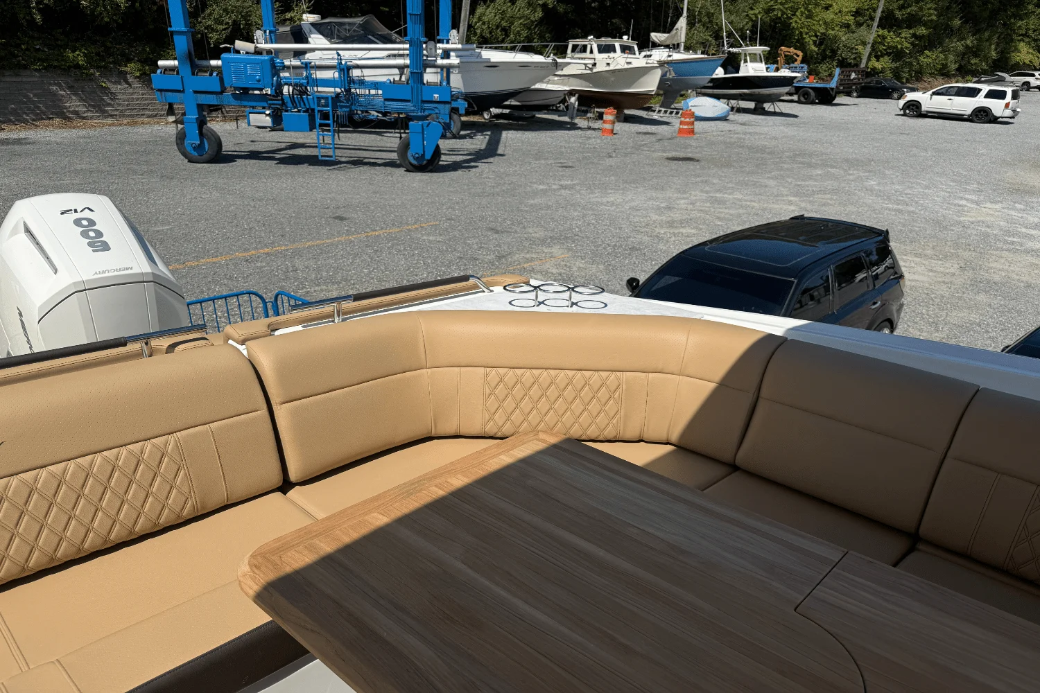 2026 Sea Ray SLX 400 Outboard Image Thumbnail #11