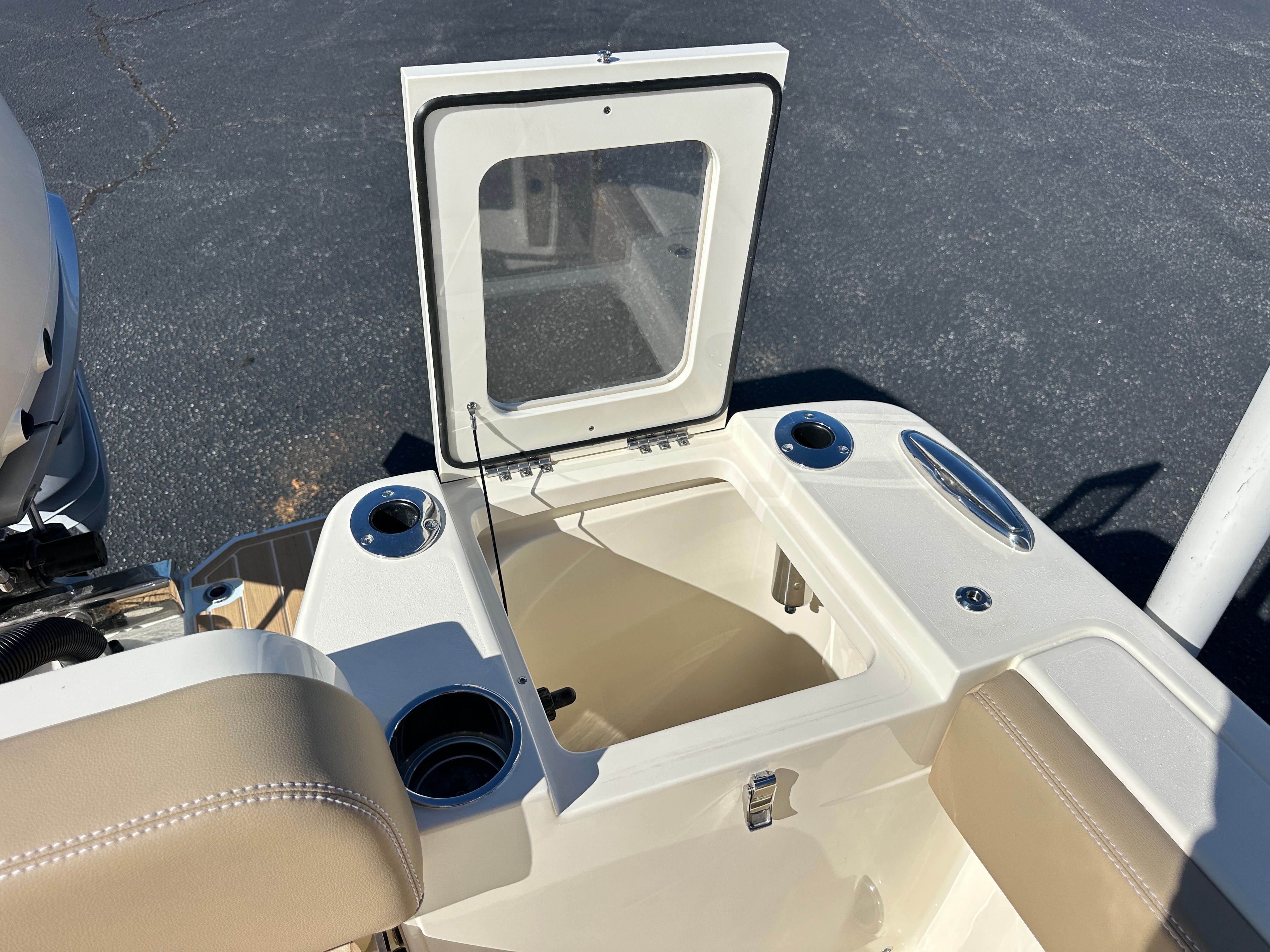 2026 Scout 240 XSF Image Thumbnail #9