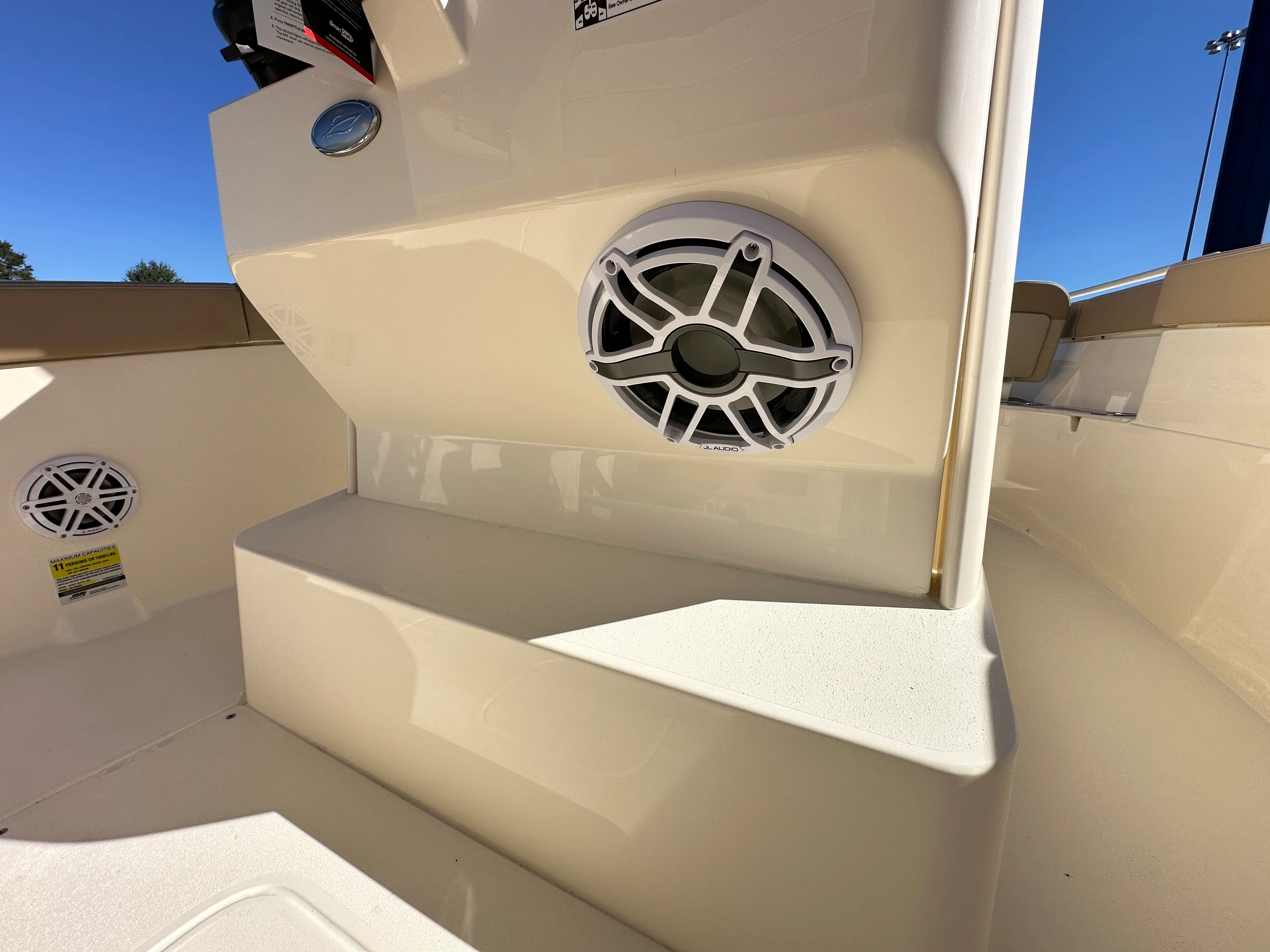 2026 Scout 240 XSF Image Thumbnail #16