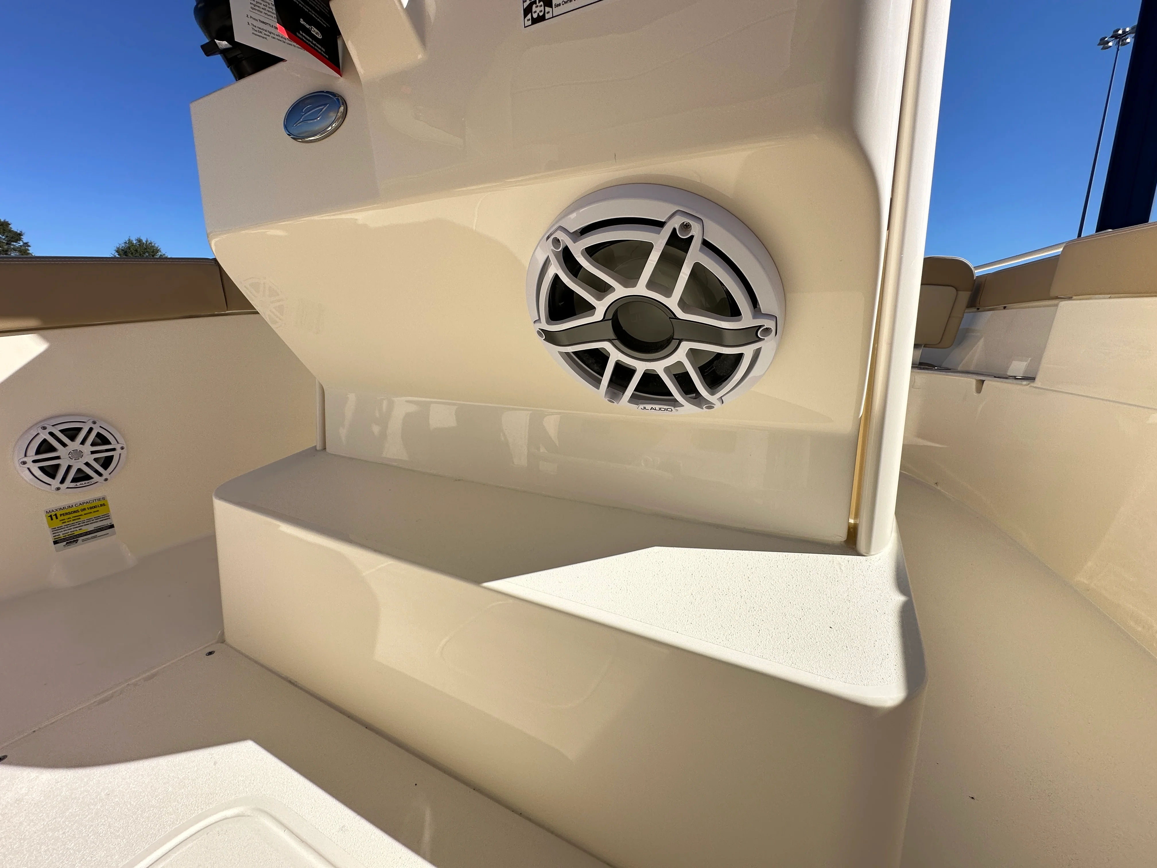 2026 Scout 240 XSF Image Thumbnail #16