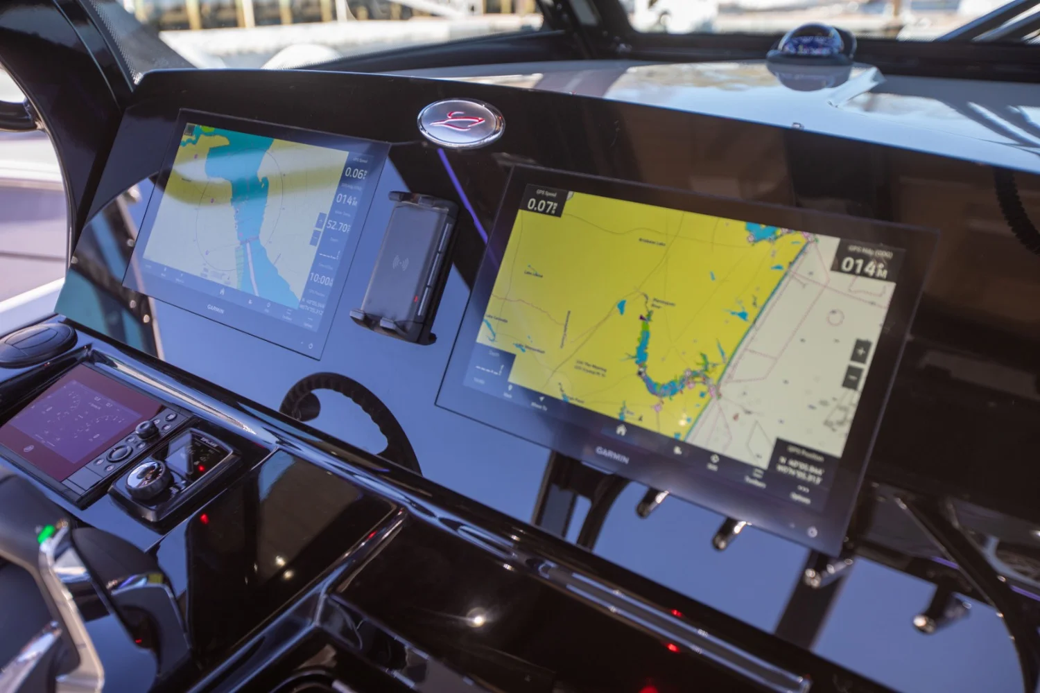 2026 Scout 330 LXF Image Thumbnail #43