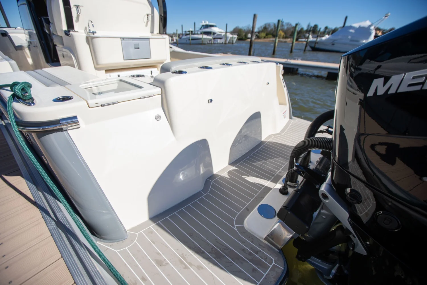 2026 Scout 330 LXF Image Thumbnail #27