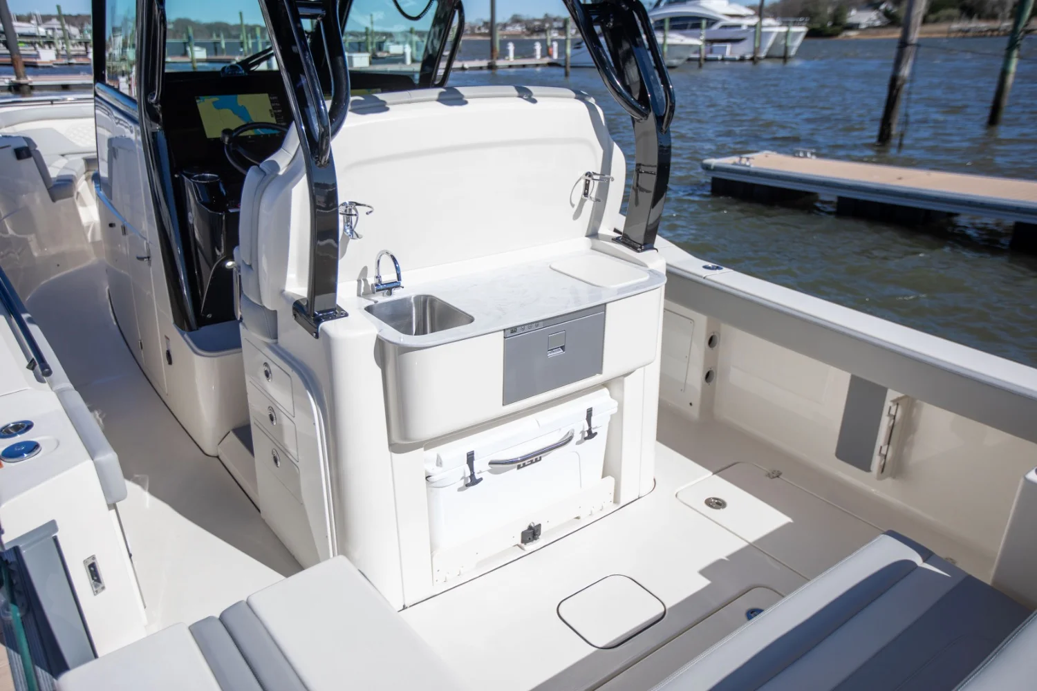 2026 Scout 330 LXF Image Thumbnail #30