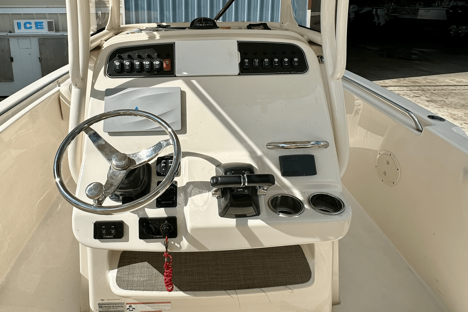 2019 Grady-White 257 FISHERMAN Image Thumbnail #10