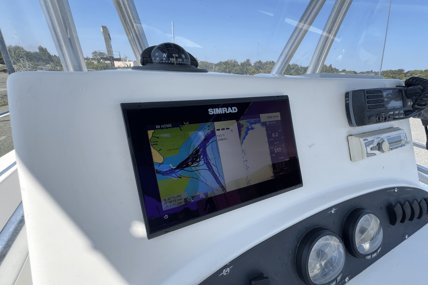 2007 Boston Whaler 210 OUTRAGE Image Thumbnail #7