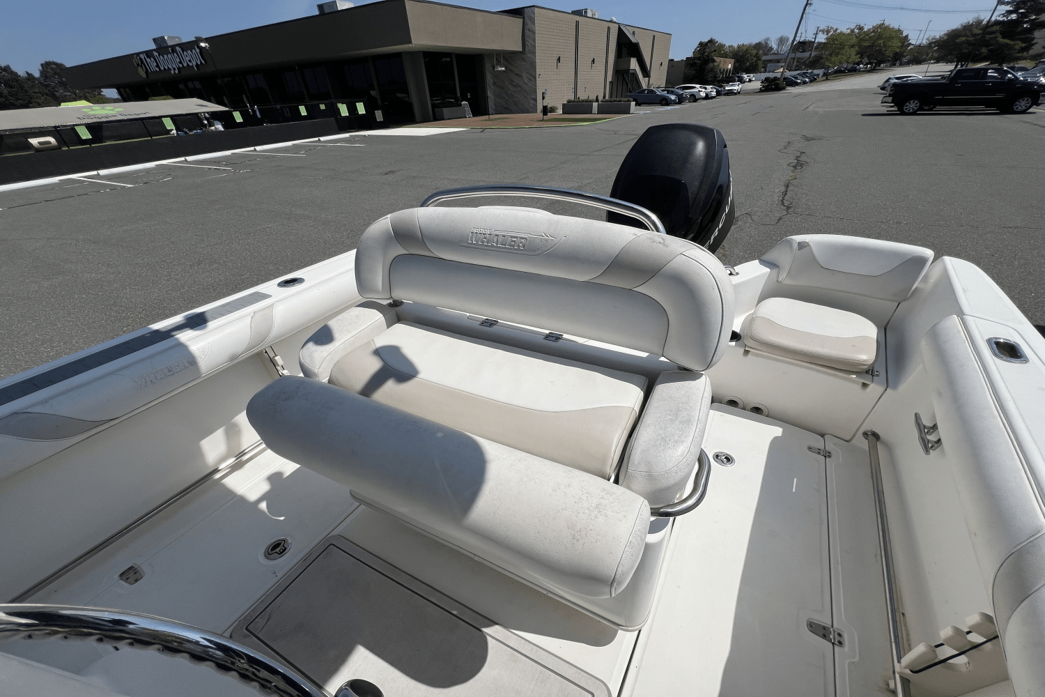 2007 Boston Whaler 210 OUTRAGE Image Thumbnail #11