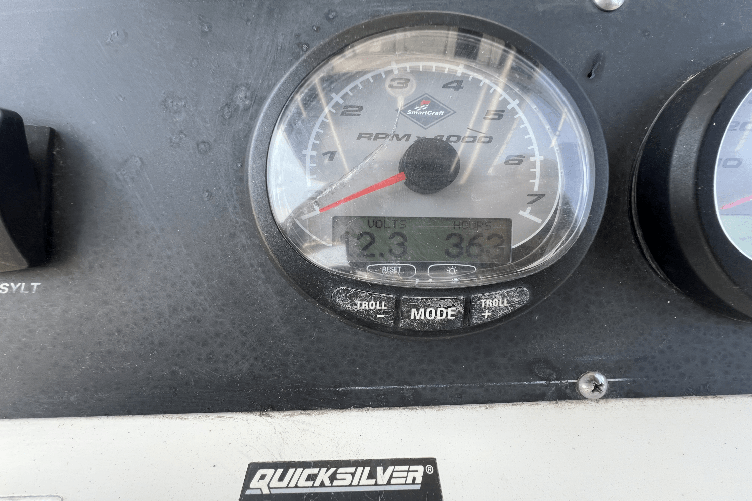 2007 Boston Whaler 210 OUTRAGE Image Thumbnail #9