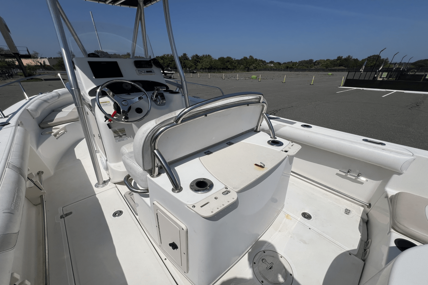 2007 Boston Whaler 210 OUTRAGE Image Thumbnail #12