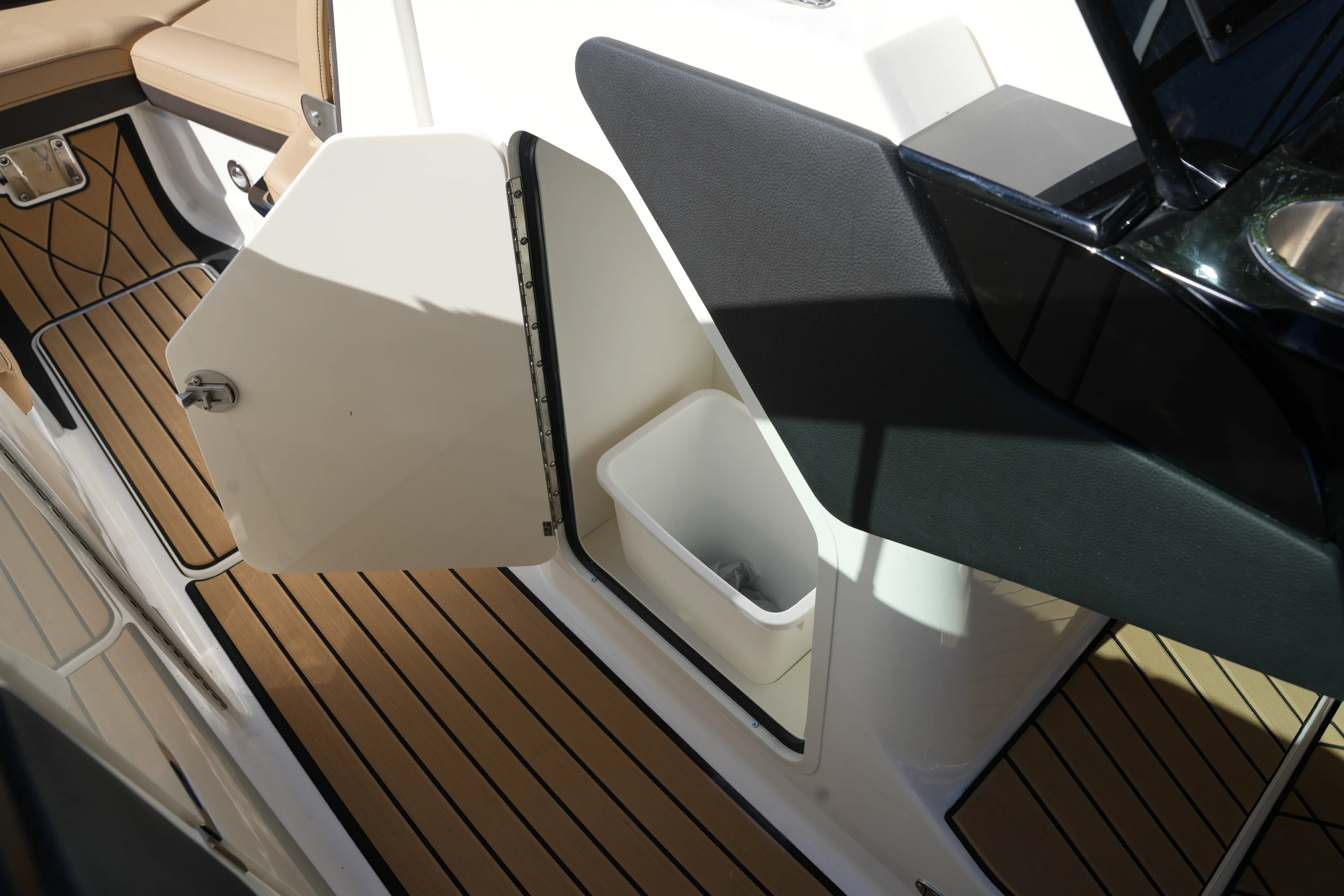 2026 Sea Ray SLX 280 Image Thumbnail #30