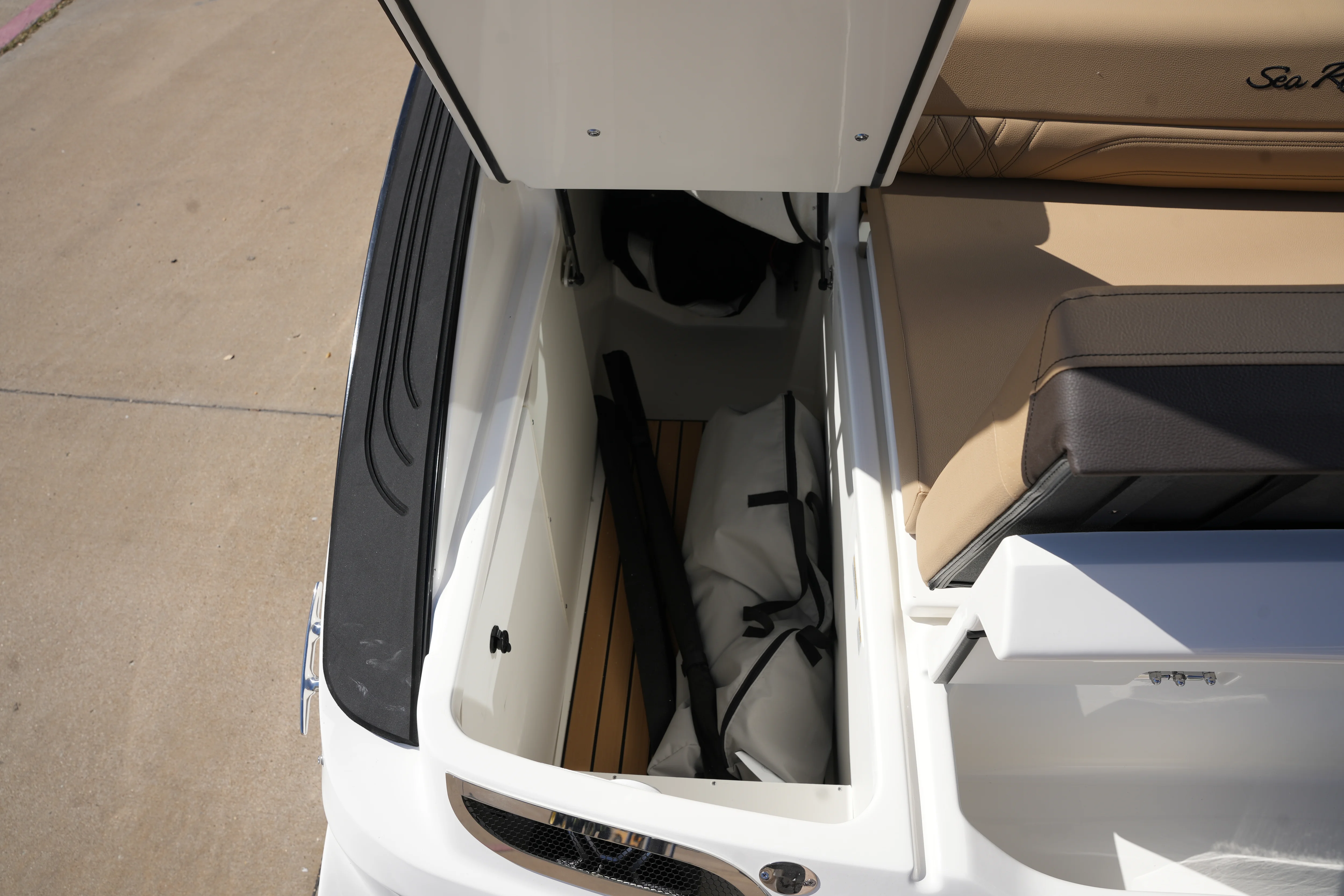 2026 Sea Ray SLX 280 Image Thumbnail #7