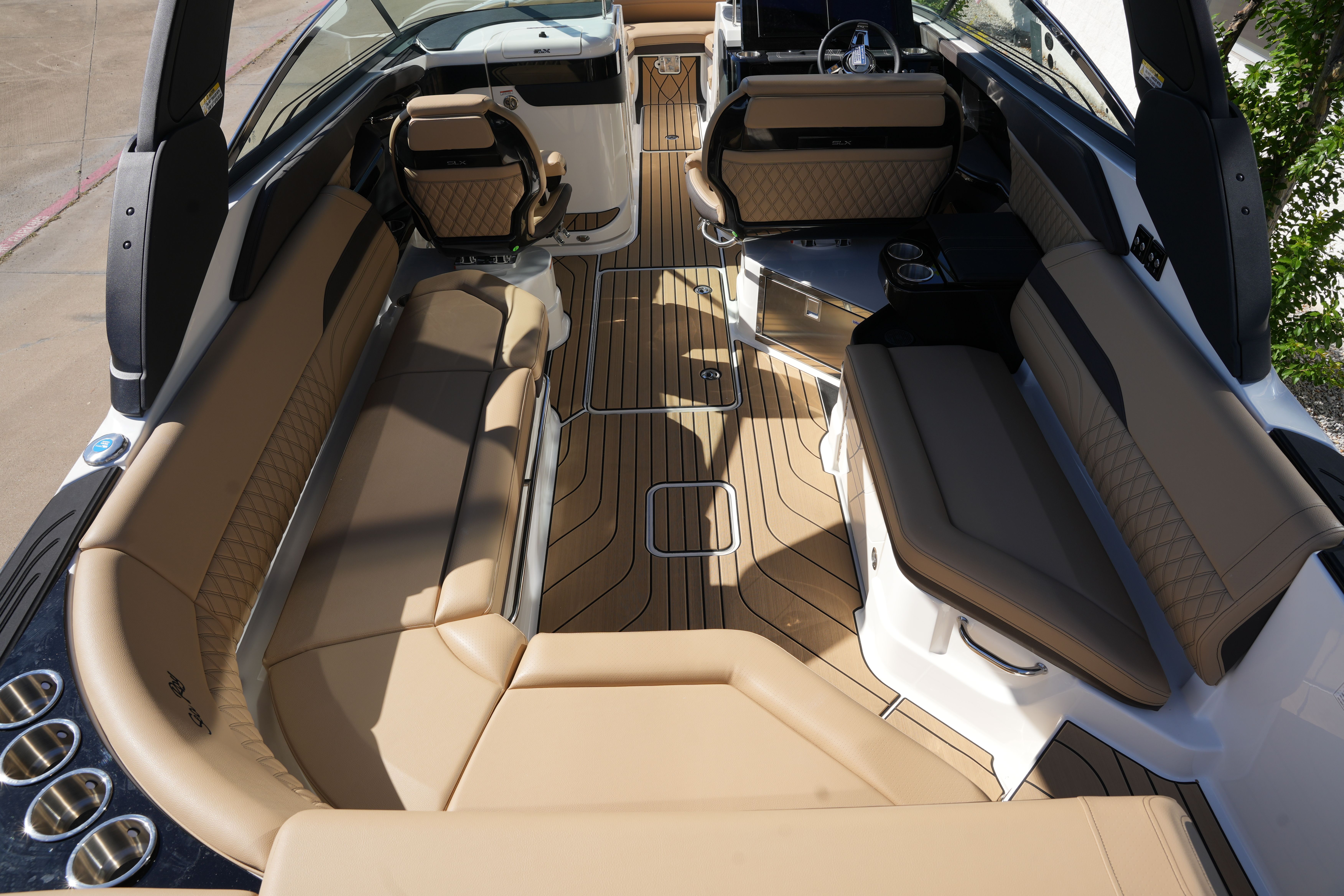 2026 Sea Ray SLX 280 Image Thumbnail #10