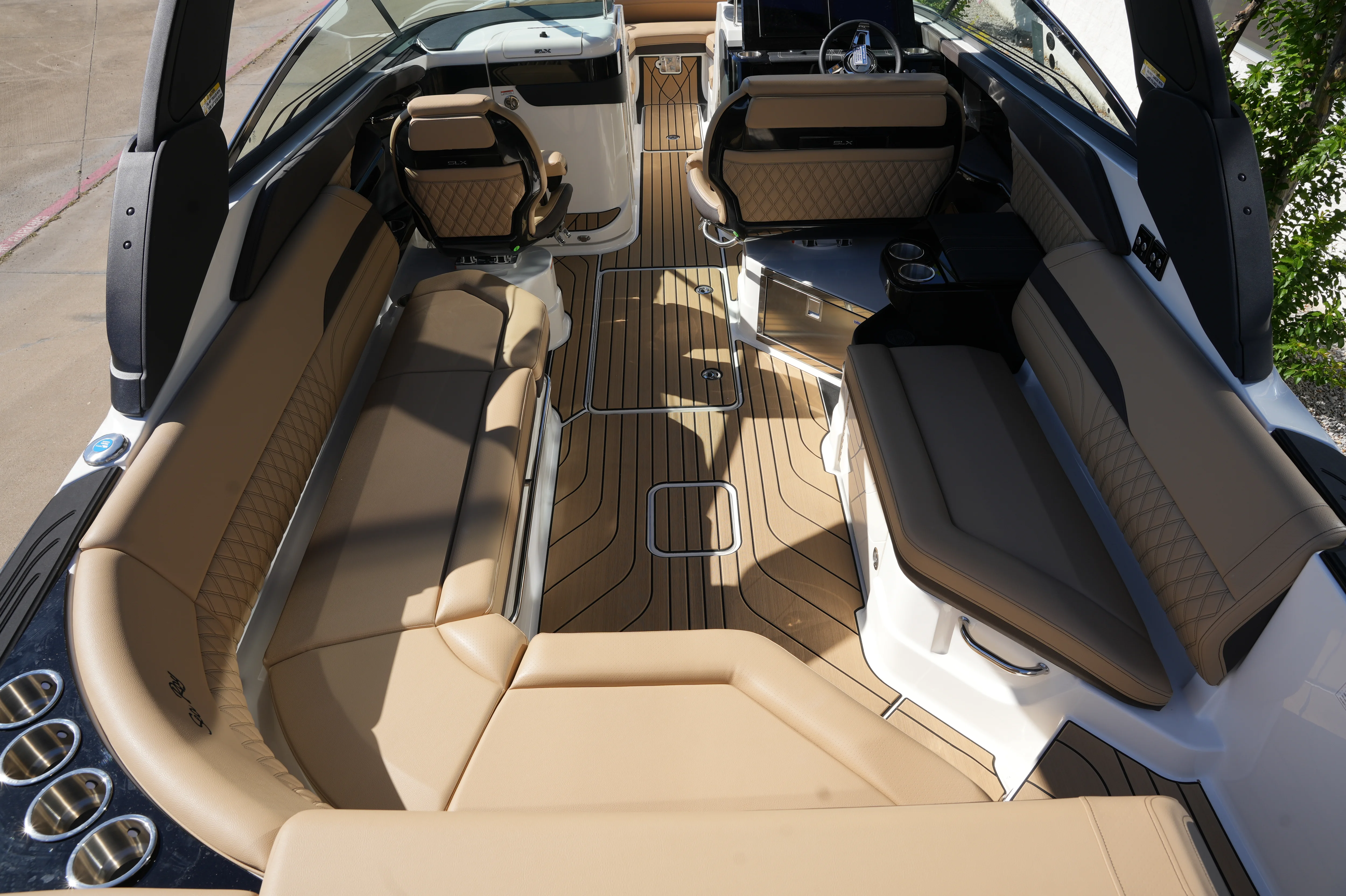 2026 Sea Ray SLX 280 Image Thumbnail #10