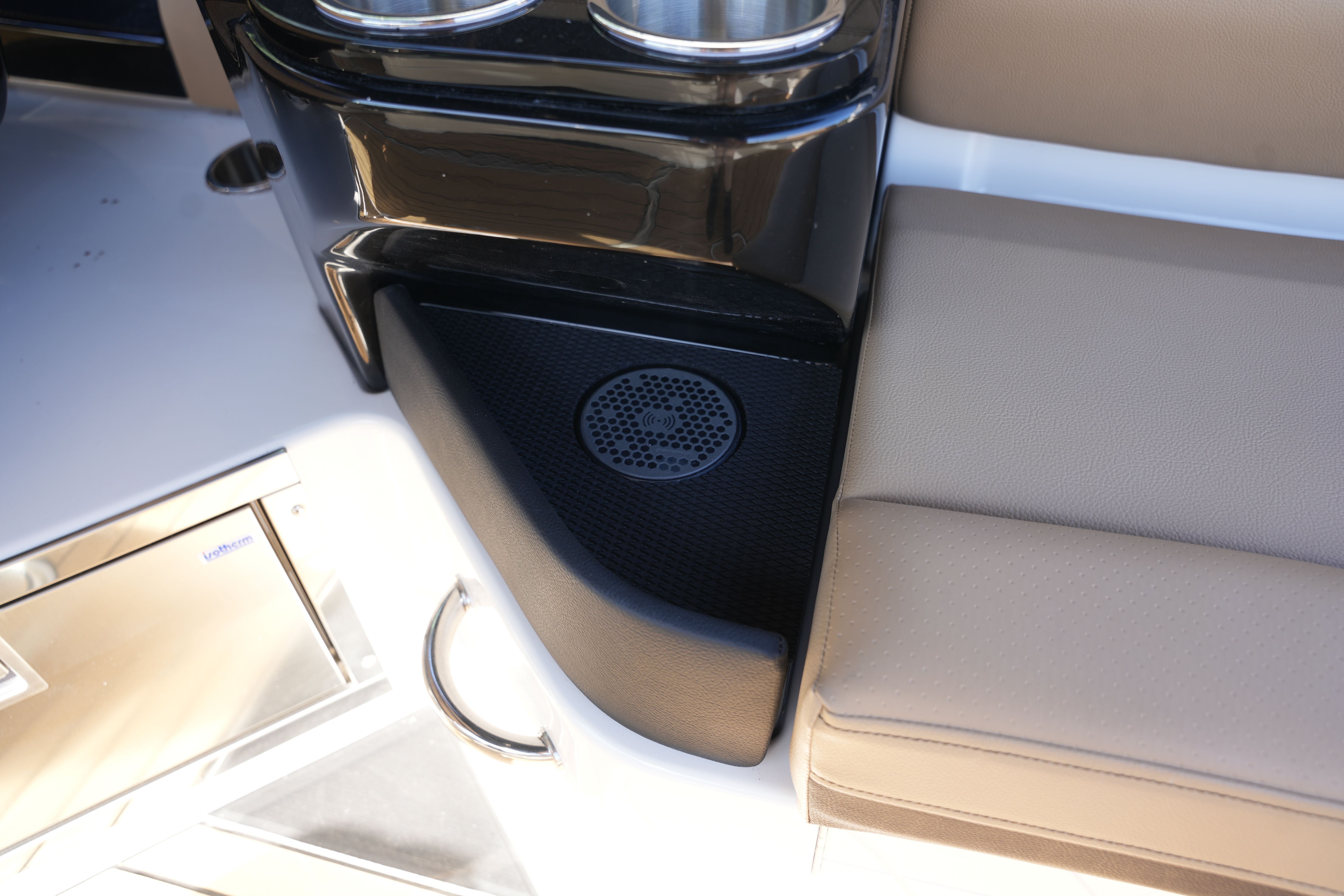 2026 Sea Ray SLX 280 Image Thumbnail #19