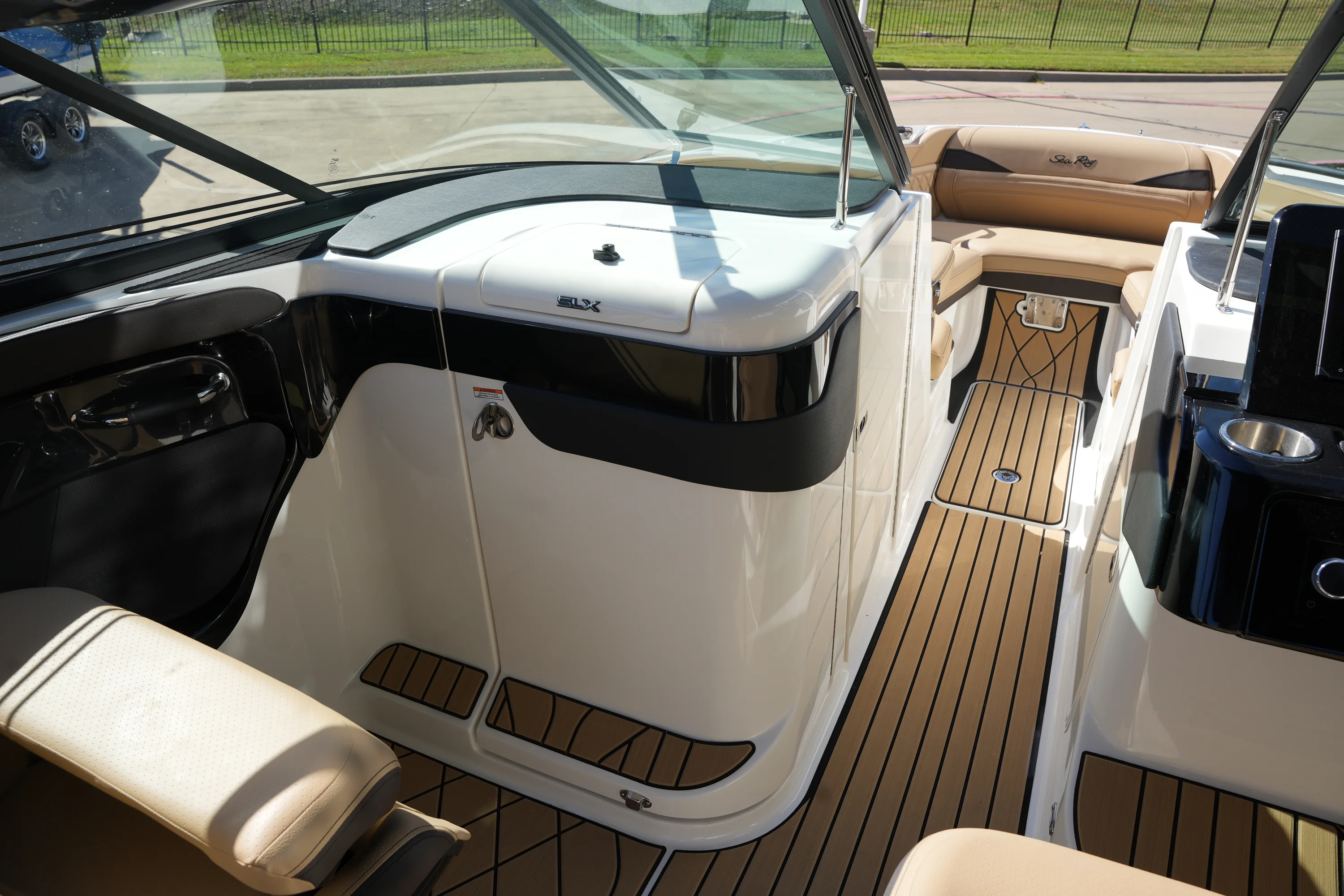 2026 Sea Ray SLX 280 Image Thumbnail #26