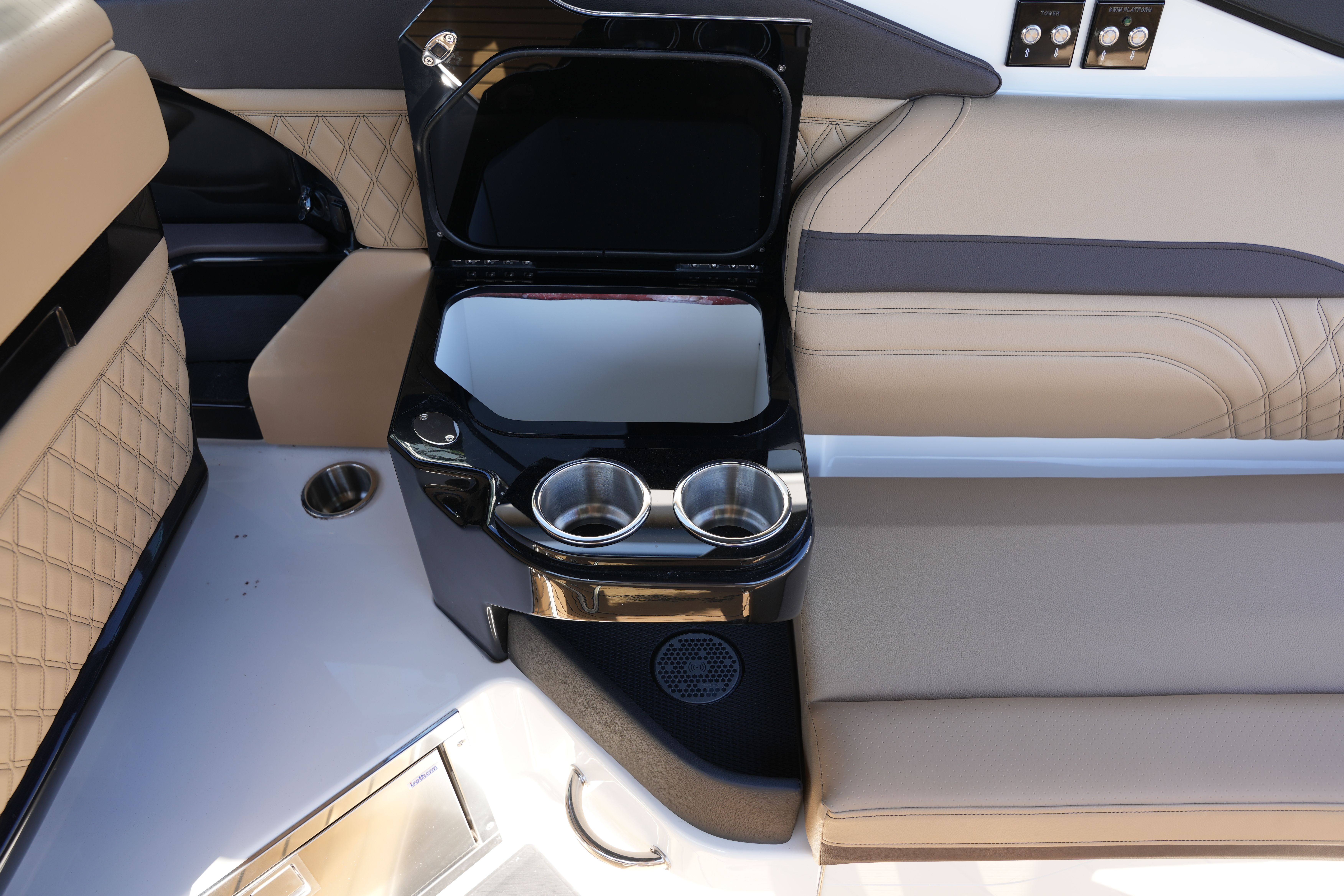 2026 Sea Ray SLX 280 Image Thumbnail #18