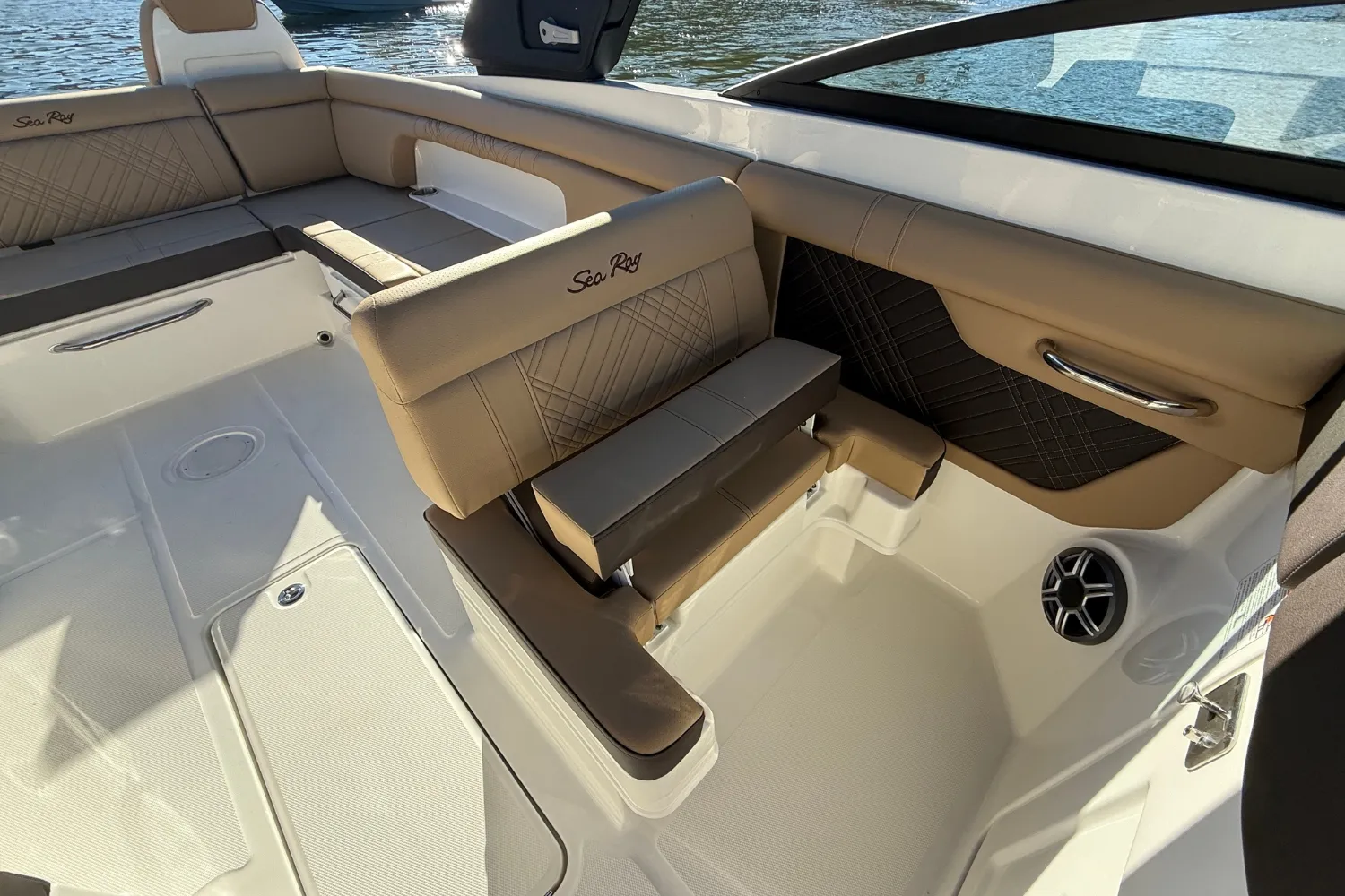 2026 Sea Ray SDX 290 Image Thumbnail #18