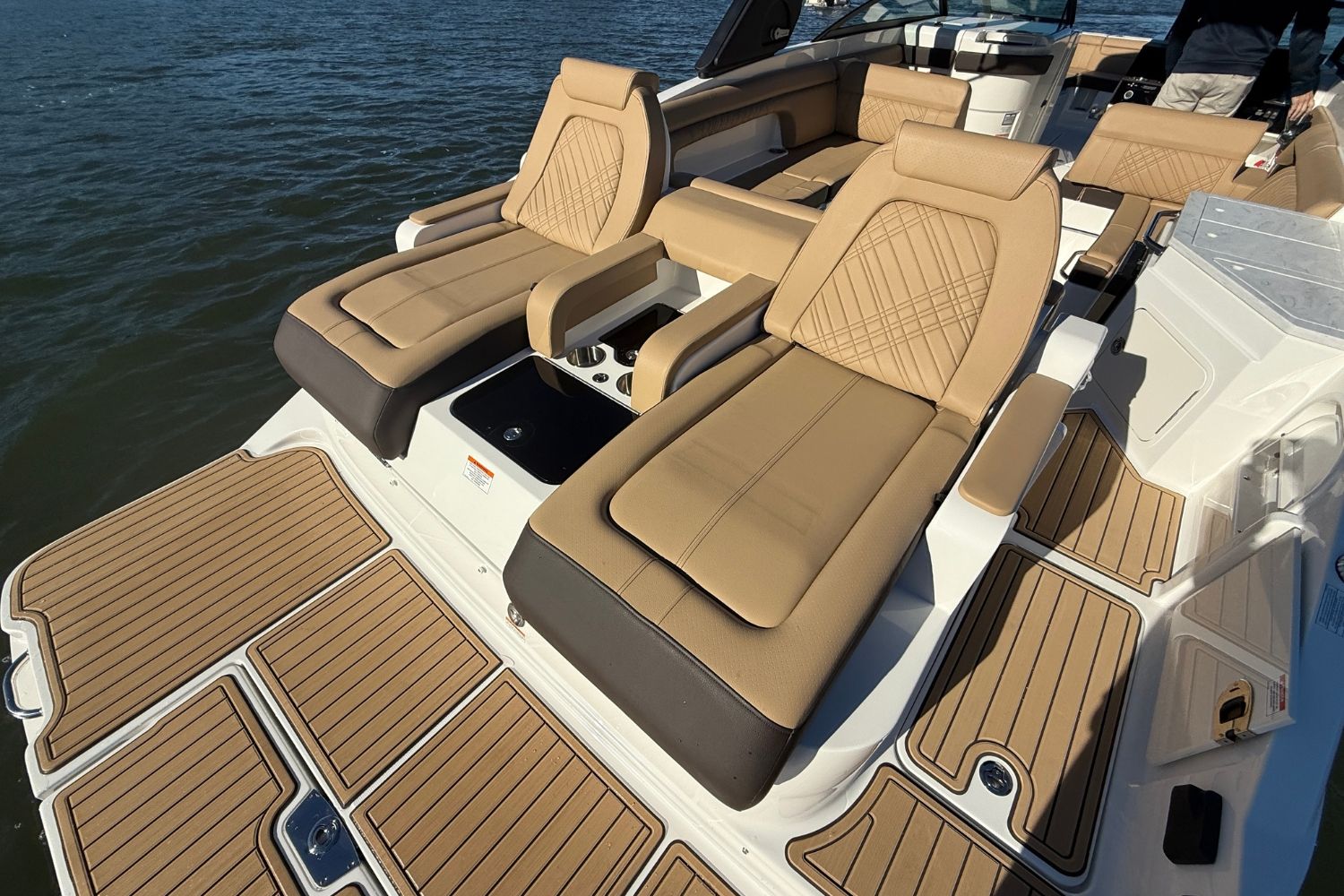 2026 Sea Ray SDX 290 Image Thumbnail #10