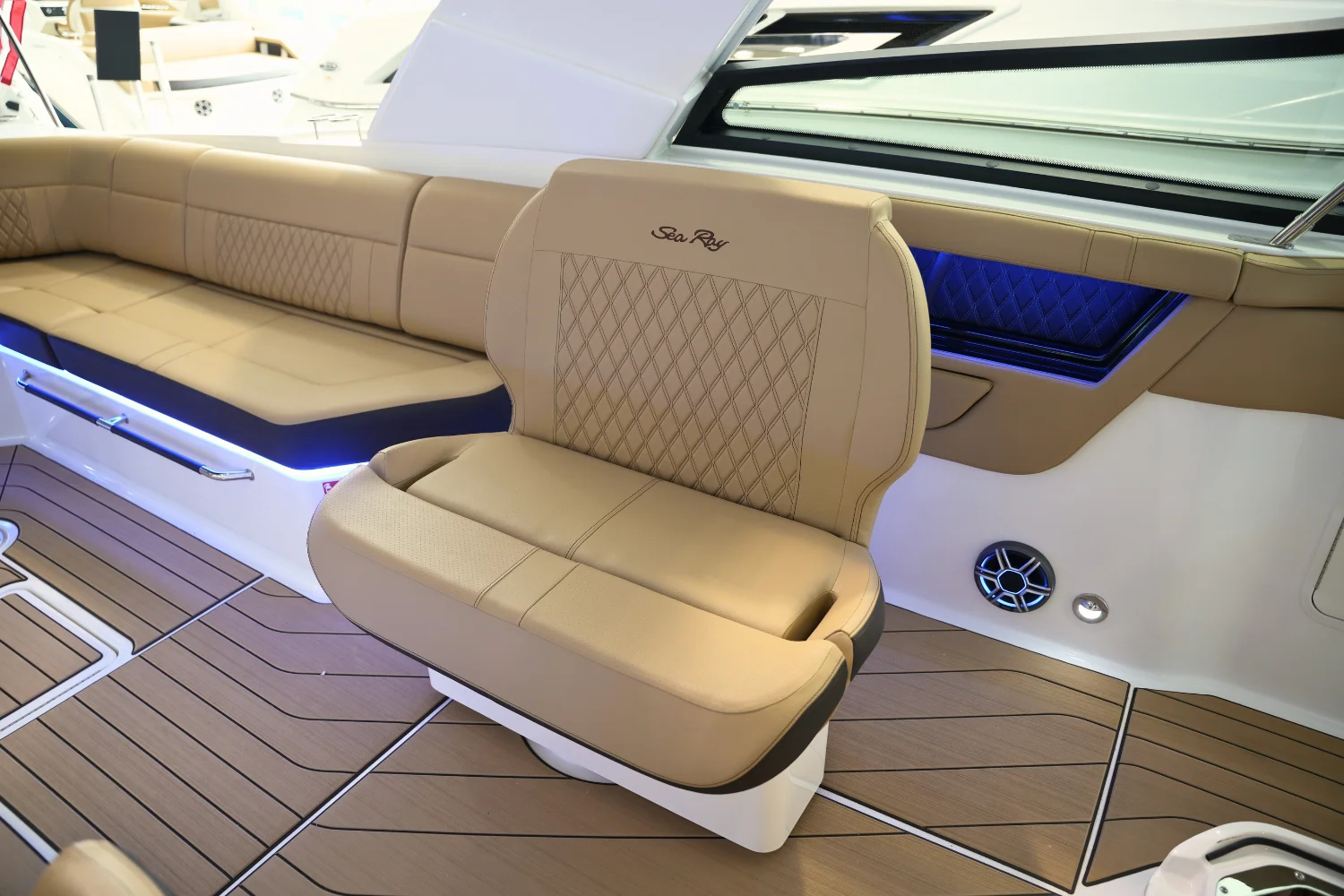 2026 Sea Ray SLX 400 Image Thumbnail #32