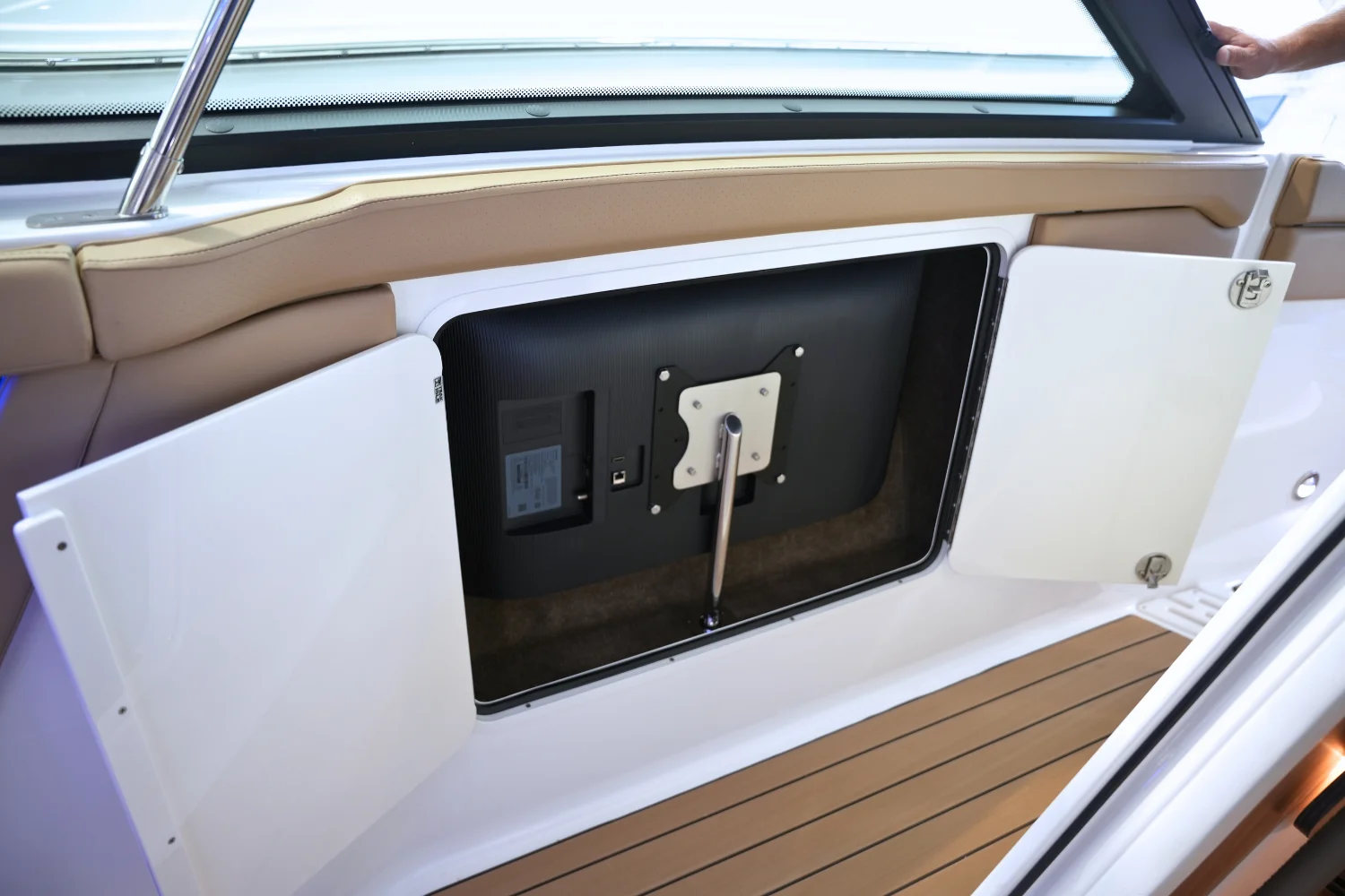 2026 Sea Ray SLX 400 Image Thumbnail #50